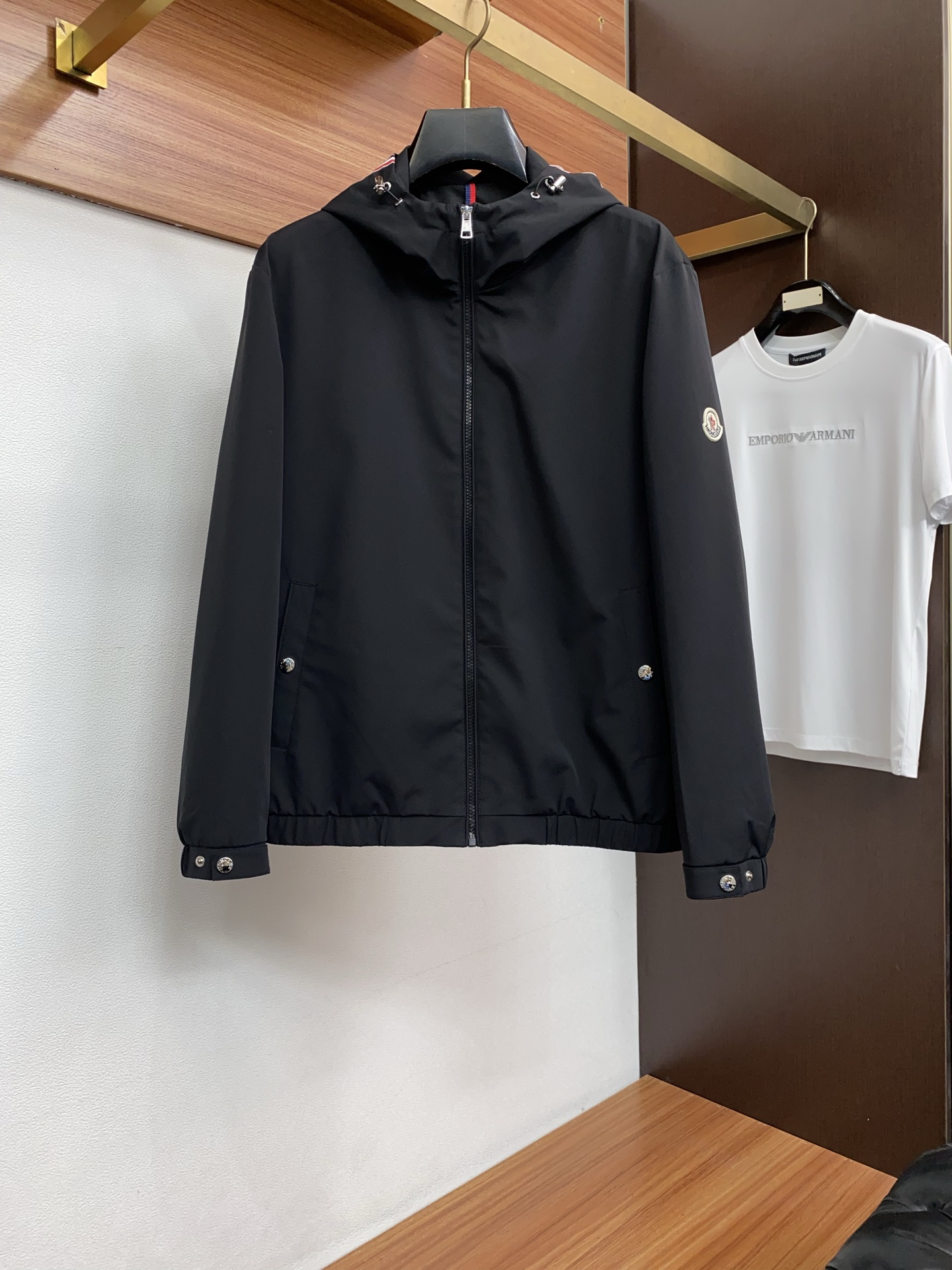 蒙口 2026新款男士休闲定制夹克外套。穿上简约干练的休闲外套，瞬间重回时髦霸气，又是活力满满的状态。史