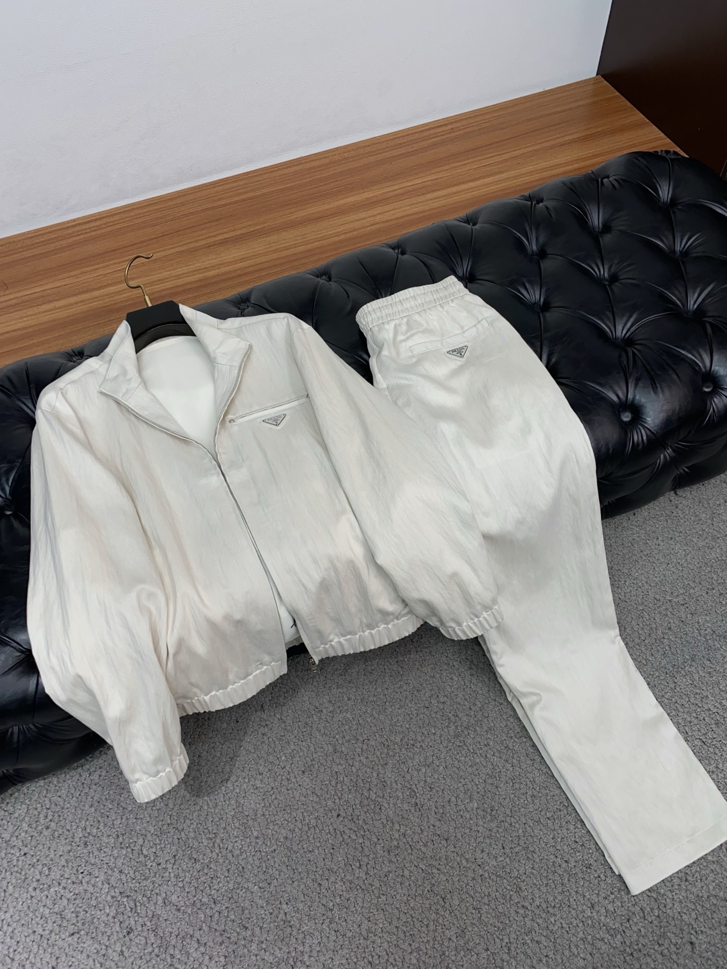 /套 一套销售 春款套装 顶级品质 普拉达 定制顶级面料 新品 最新设计款 2026ss 家新款夹克外套