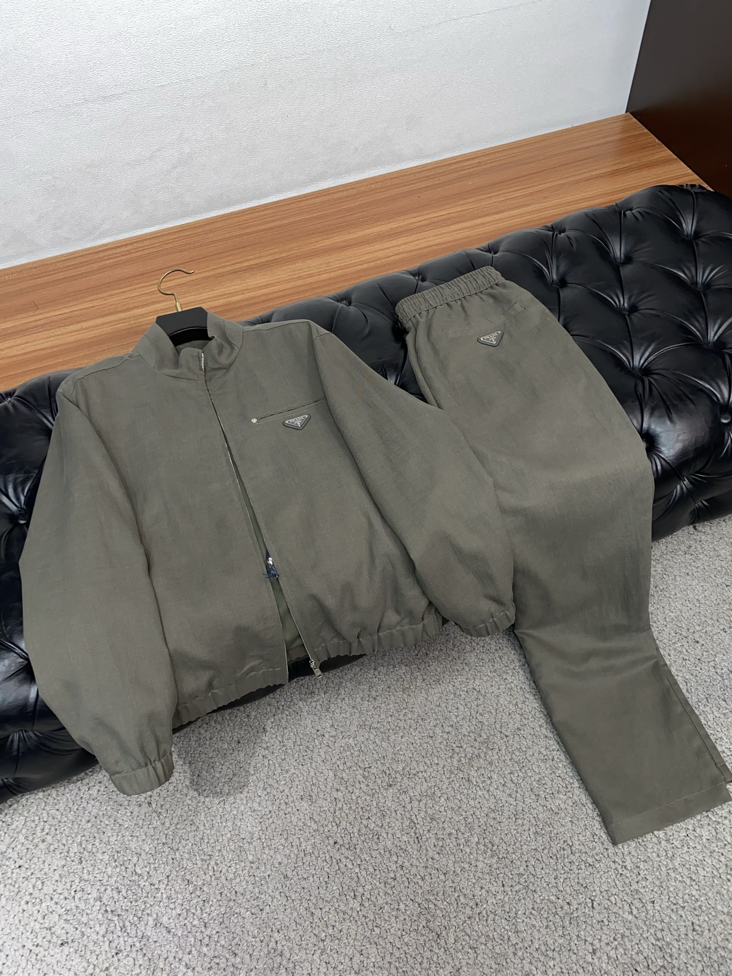 /套 一套销售 春款套装 顶级品质 普拉达 定制顶级面料 新品 最新设计款 2026ss 家新款夹克外套
