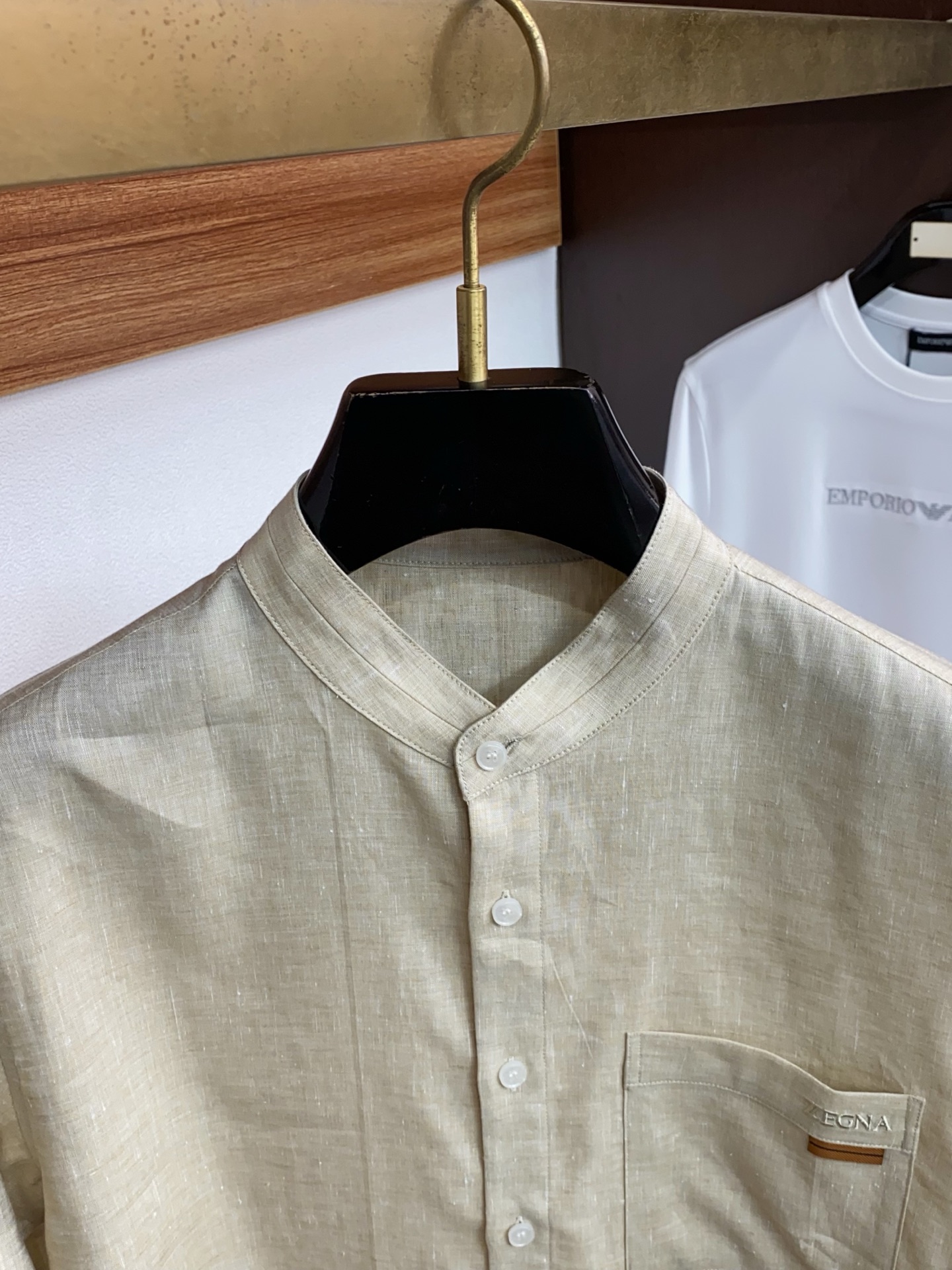 顶级 杰尼亚 老钱风 2026春夏新款衬衣外套好穿不挑身材在搭配上没有太多的限制 随意简洁的衬托其他单品