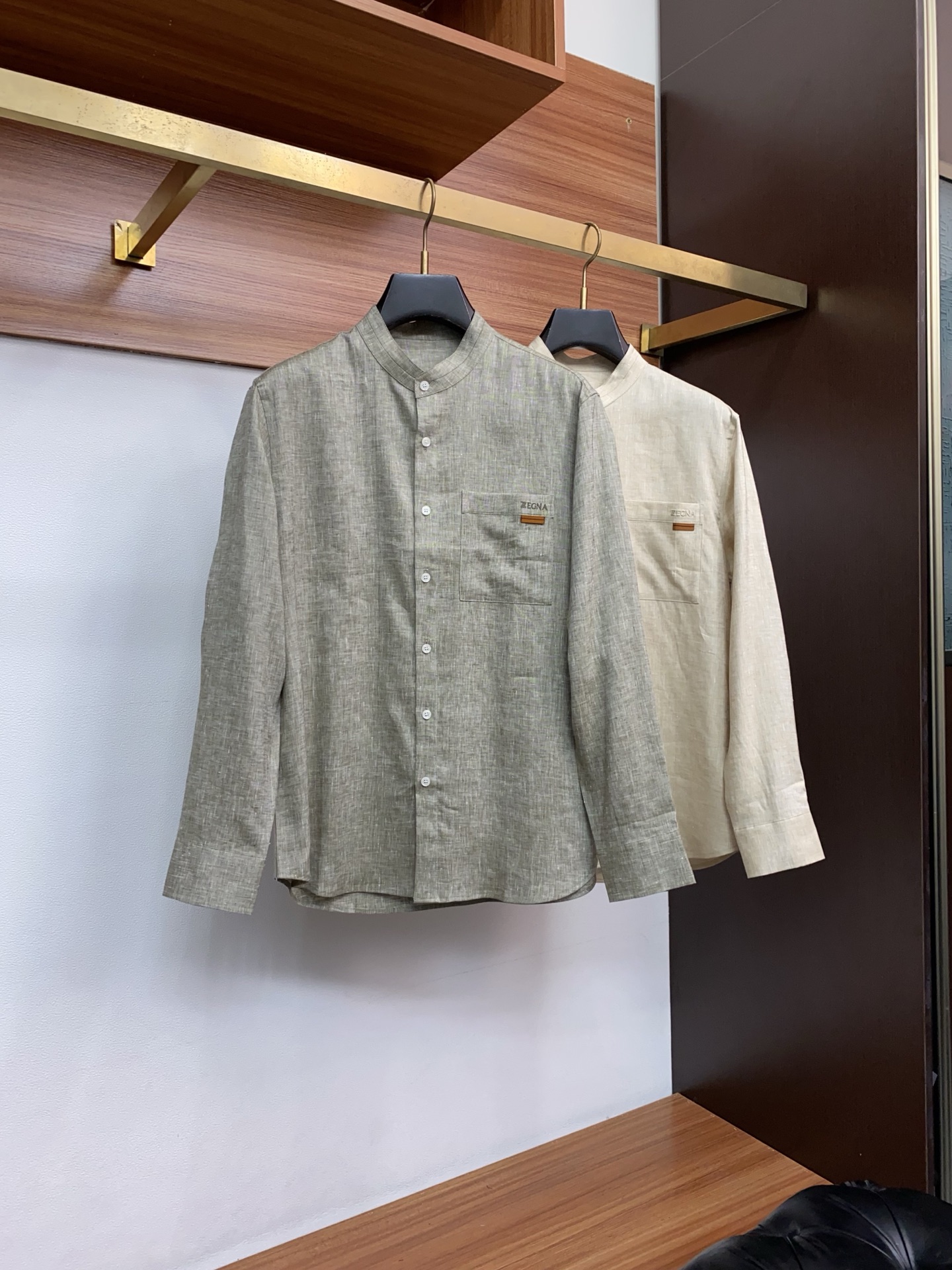 顶级 杰尼亚 老钱风 2026春夏新款衬衣外套好穿不挑身材在搭配上没有太多的限制 随意简洁的衬托其他单品