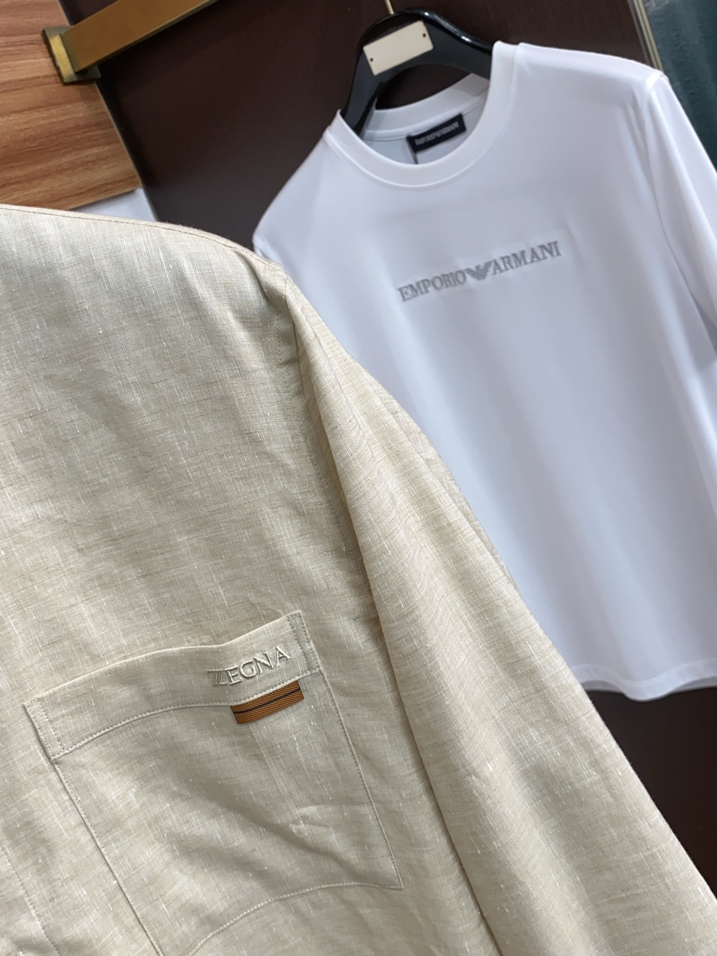 顶级 杰尼亚 老钱风 2026春夏新款衬衣外套好穿不挑身材在搭配上没有太多的限制 随意简洁的衬托其他单品