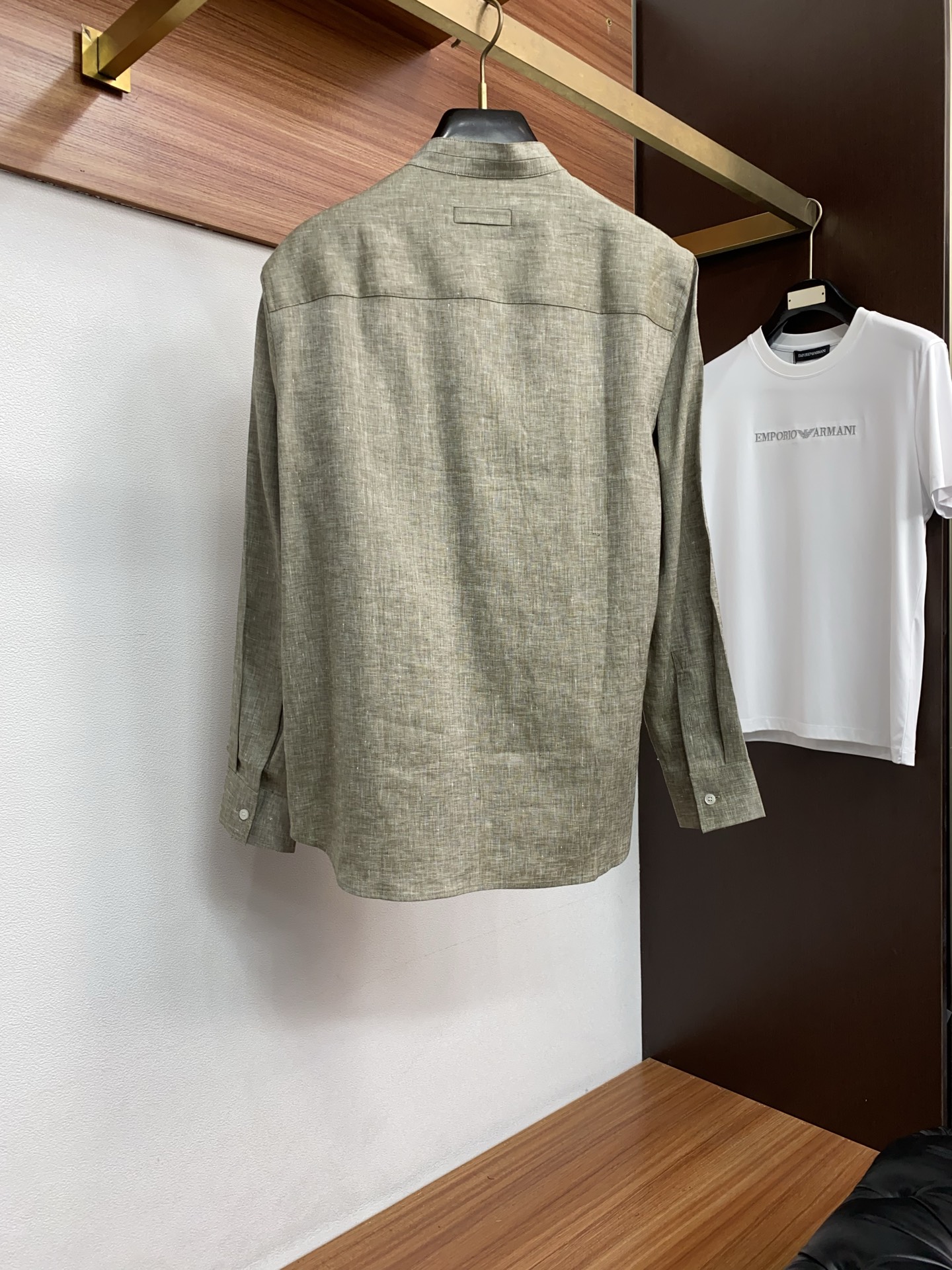 顶级 杰尼亚 老钱风 2026春夏新款衬衣外套好穿不挑身材在搭配上没有太多的限制 随意简洁的衬托其他单品