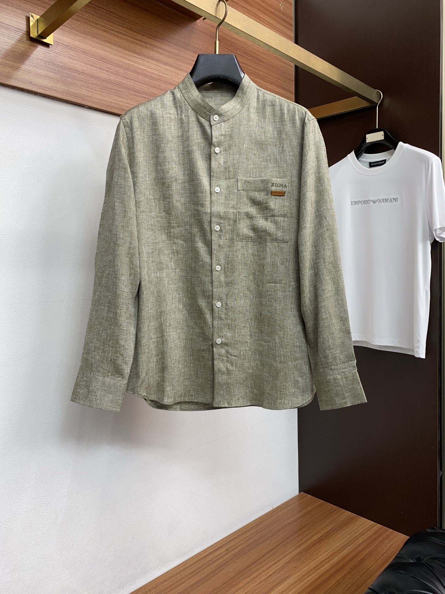 顶级 杰尼亚 老钱风 2026春夏新款衬衣外套好穿不挑身材在搭配上没有太多的限制 随意简洁的衬托其他单品