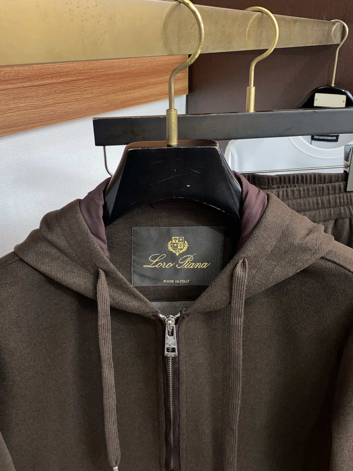 /套 一套销售不拆 Loro piana 诺悠翩雅春款套装 顶级品质 普拉达 定制顶级面料 新品 最新设