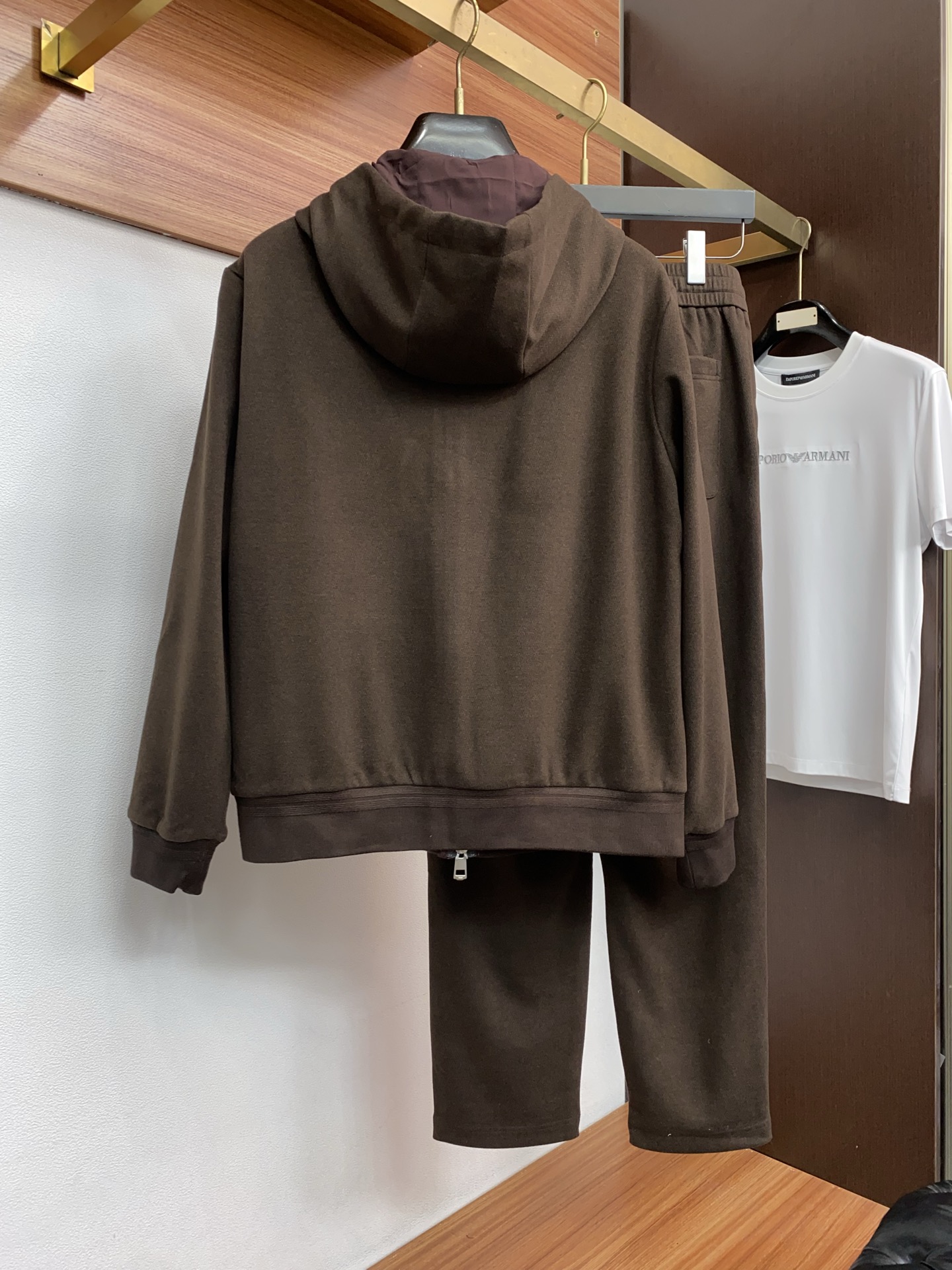 /套 一套销售不拆 Loro piana 诺悠翩雅春款套装 顶级品质 普拉达 定制顶级面料 新品 最新设