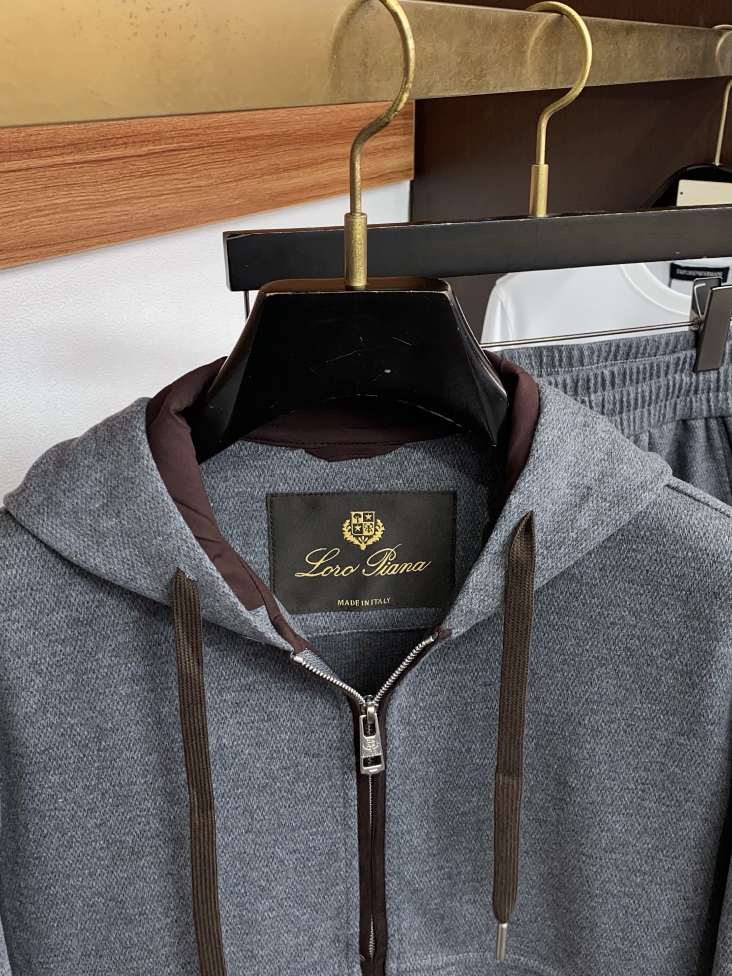 /套 一套销售不拆 Loro piana 诺悠翩雅春款套装 顶级品质 普拉达 定制顶级面料 新品 最新设