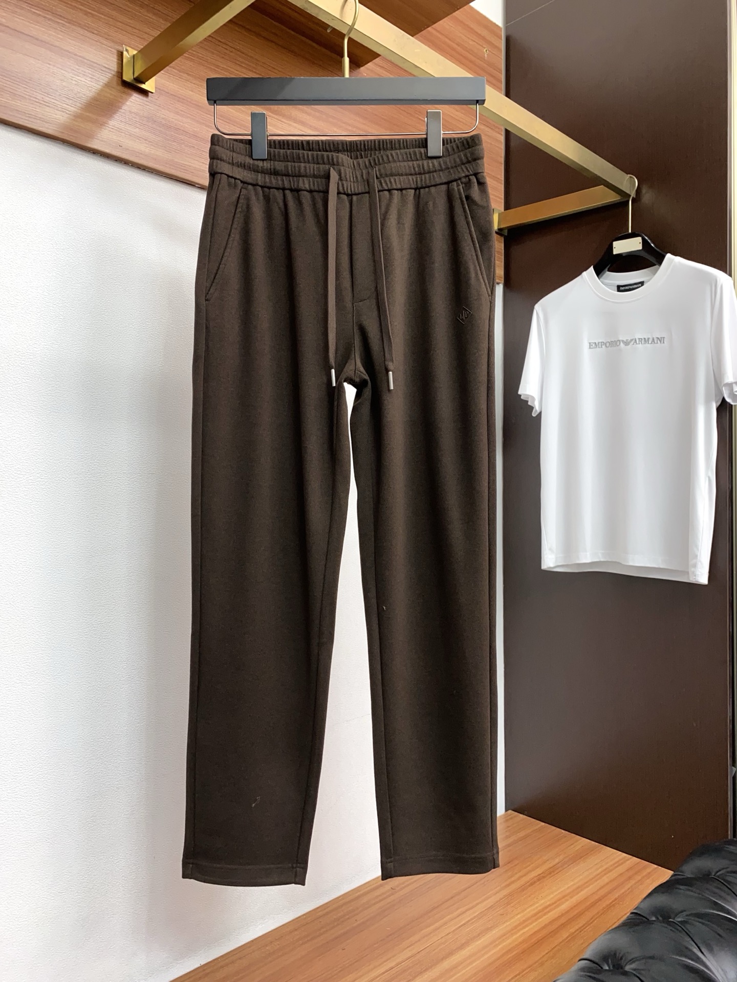 /套 一套销售不拆 Loro piana 诺悠翩雅春款套装 顶级品质 普拉达 定制顶级面料 新品 最新设