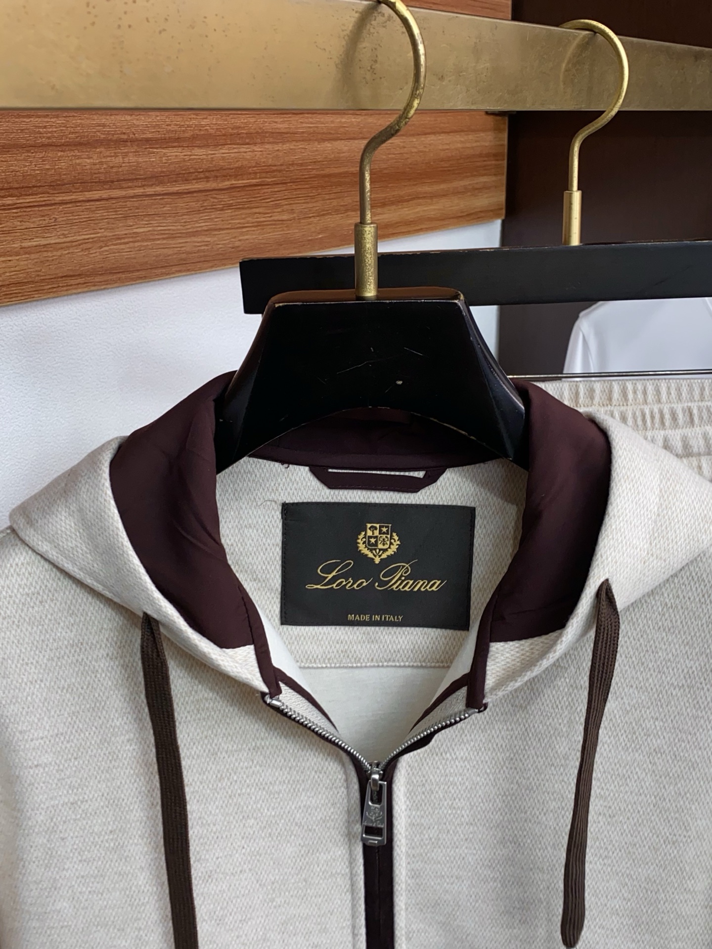 /套 一套销售不拆 Loro piana 诺悠翩雅春款套装 顶级品质 普拉达 定制顶级面料 新品 最新设