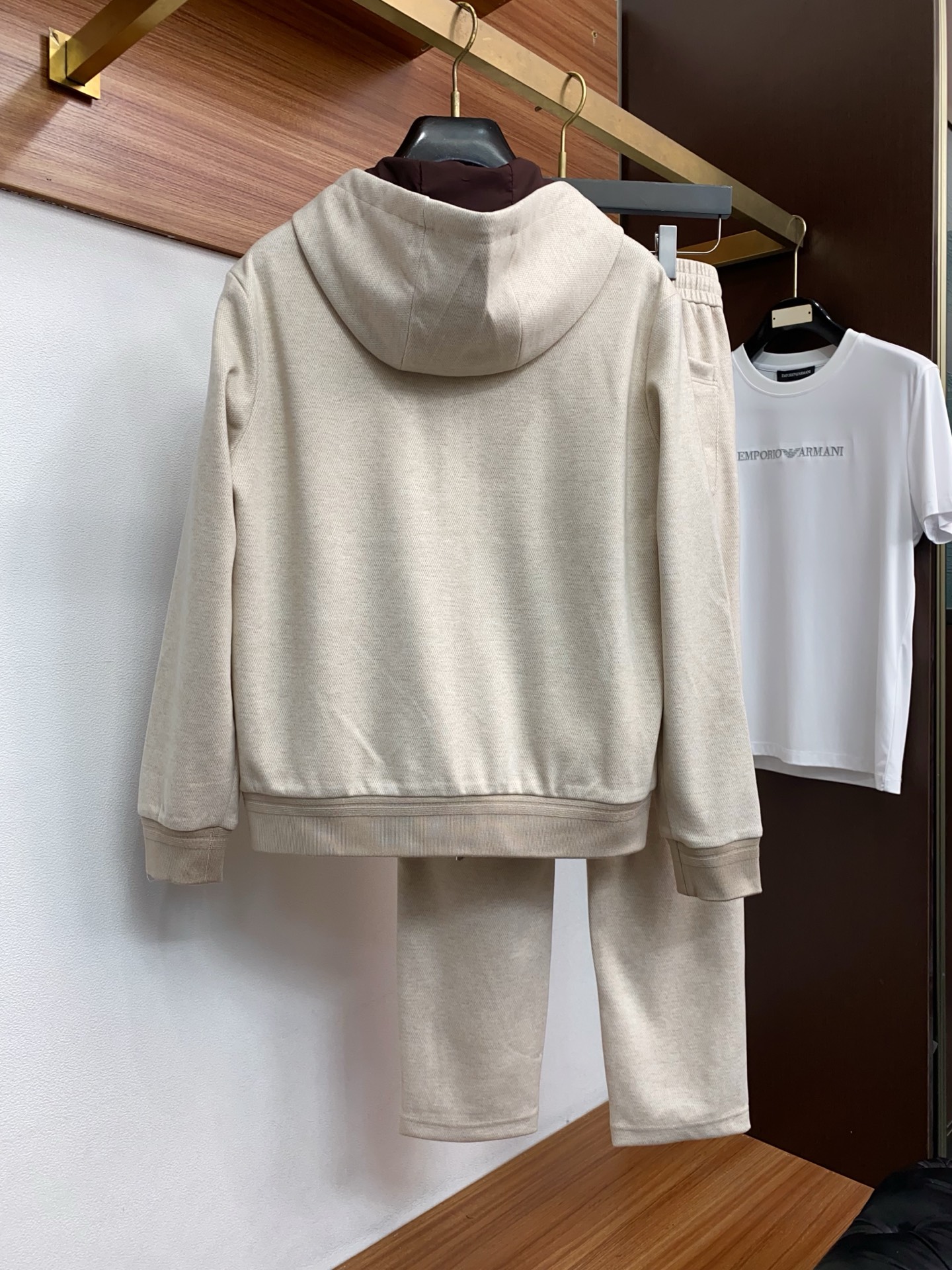 /套 一套销售不拆 Loro piana 诺悠翩雅春款套装 顶级品质 普拉达 定制顶级面料 新品 最新设
