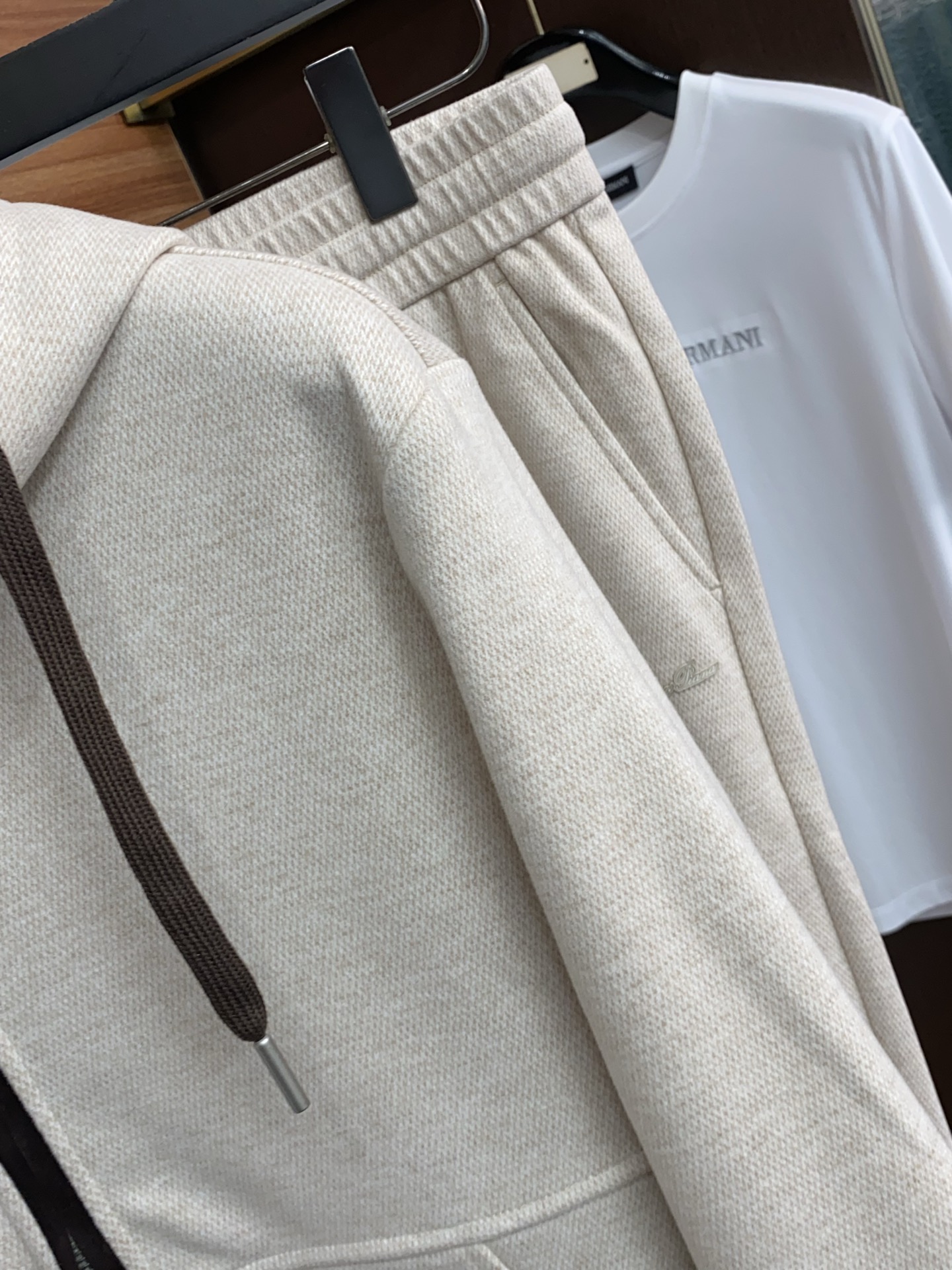 /套 一套销售不拆 Loro piana 诺悠翩雅春款套装 顶级品质 普拉达 定制顶级面料 新品 最新设