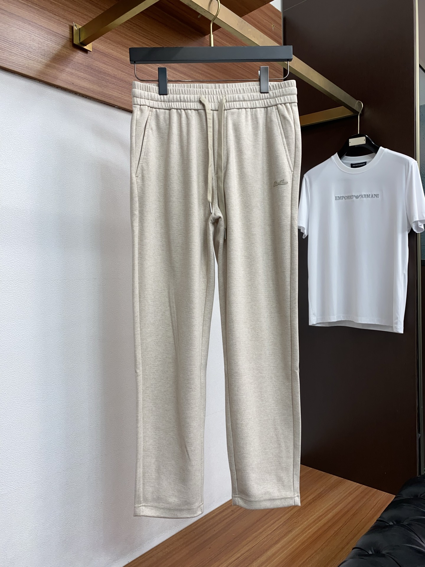 /套 一套销售不拆 Loro piana 诺悠翩雅春款套装 顶级品质 普拉达 定制顶级面料 新品 最新设