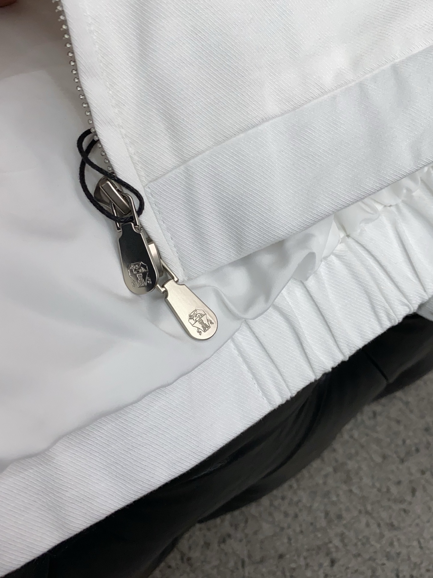 BC 2026新款男士休闲定制麻棉夹克外套。穿上简约干练的休闲外套，瞬间重回时髦霸气，又是活力满满的状态