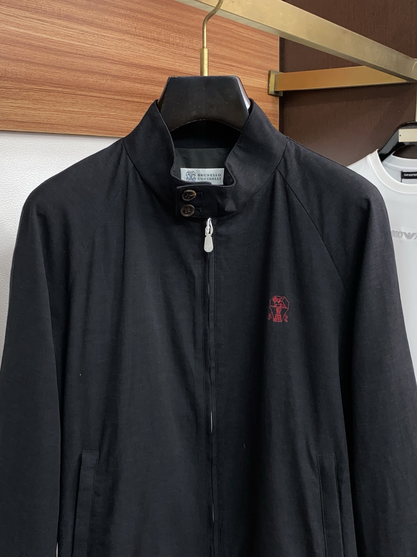 BC 2026新款男士休闲定制麻棉夹克外套。穿上简约干练的休闲外套，瞬间重回时髦霸气，又是活力满满的状态