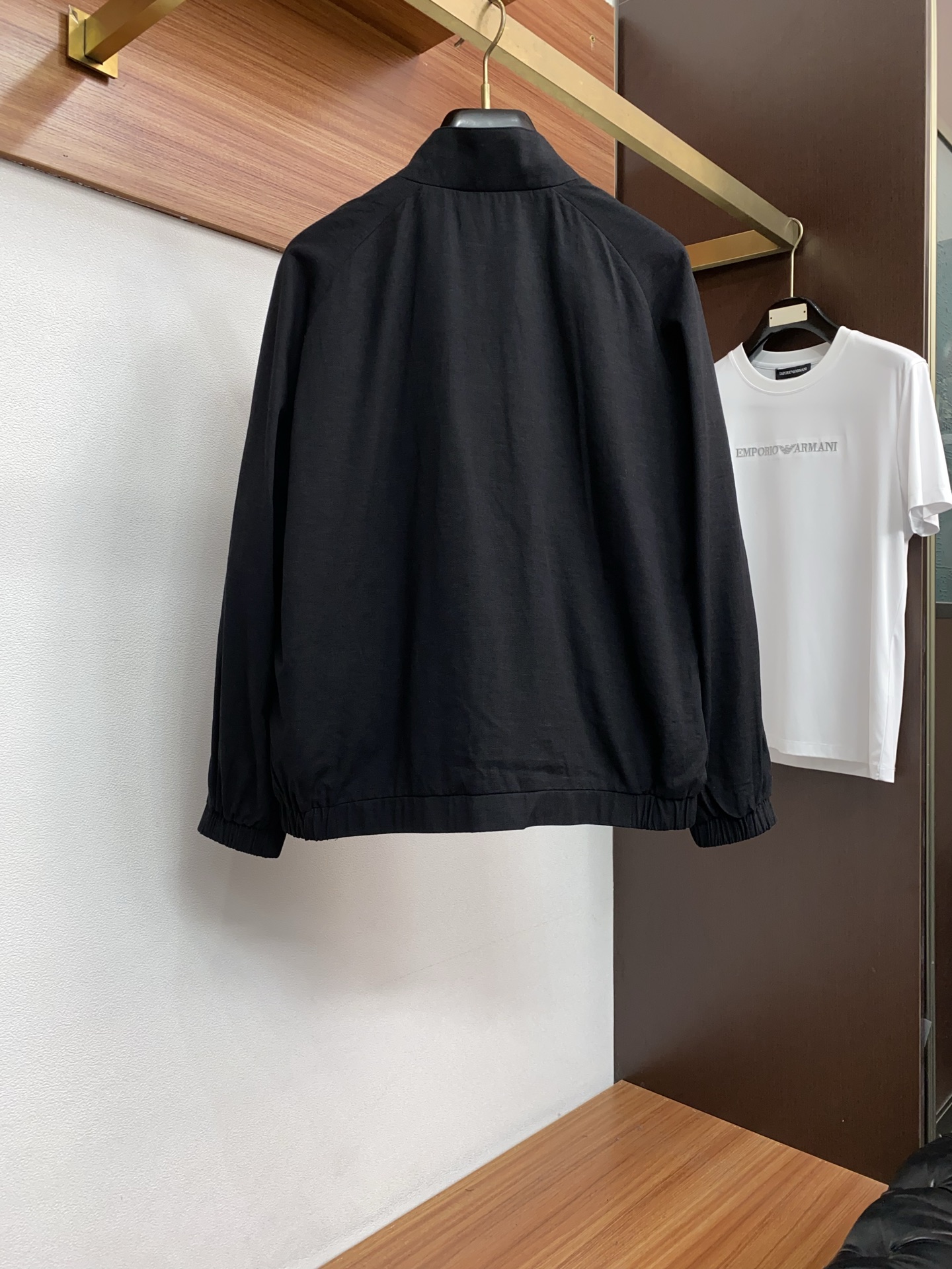 BC 2026新款男士休闲定制麻棉夹克外套。穿上简约干练的休闲外套，瞬间重回时髦霸气，又是活力满满的状态