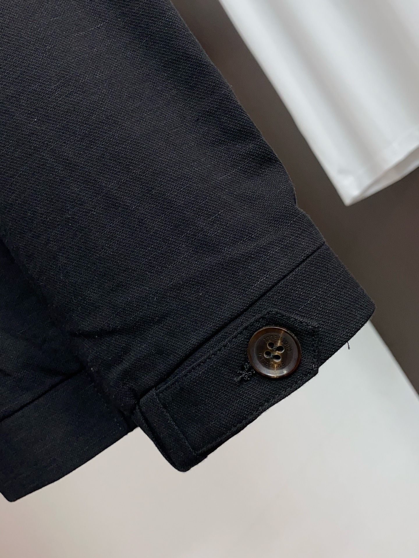 BC 2026新款男士休闲定制麻棉夹克外套。穿上简约干练的休闲外套，瞬间重回时髦霸气，又是活力满满的状态