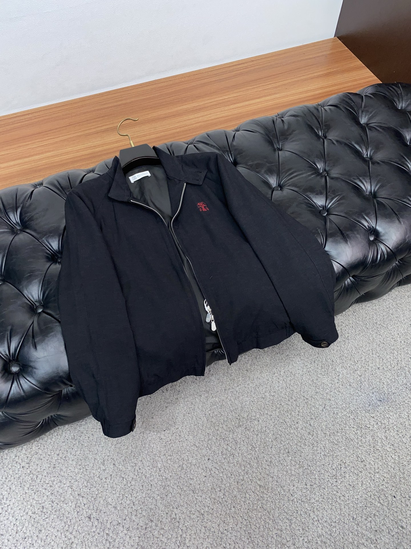 BC 2026新款男士休闲定制麻棉夹克外套。穿上简约干练的休闲外套，瞬间重回时髦霸气，又是活力满满的状态