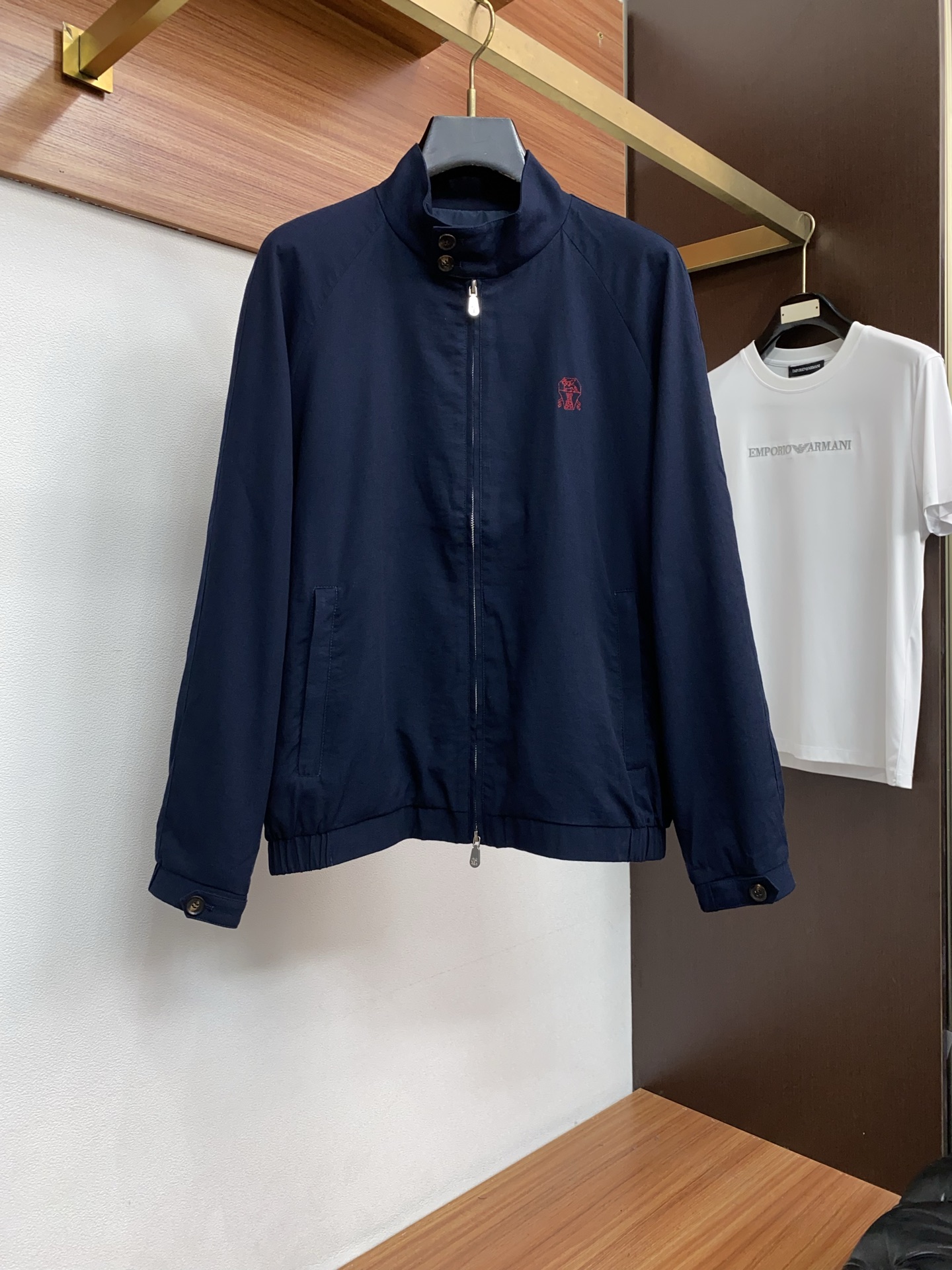 BC 2026新款男士休闲定制麻棉夹克外套。穿上简约干练的休闲外套，瞬间重回时髦霸气，又是活力满满的状态