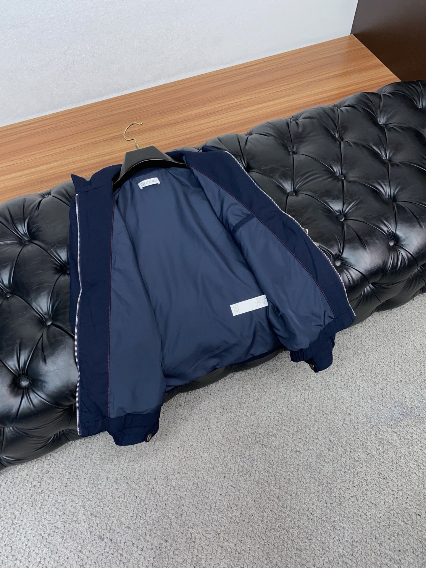 BC 2026新款男士休闲定制麻棉夹克外套。穿上简约干练的休闲外套，瞬间重回时髦霸气，又是活力满满的状态