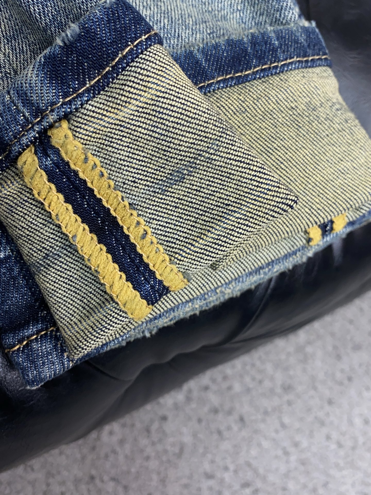 1v路易威登 26新款 市场独家订制进口丹宁牛仔面料 稀缺面料 超级舒服 工艺复杂四季款牛仔裤 针织牛从