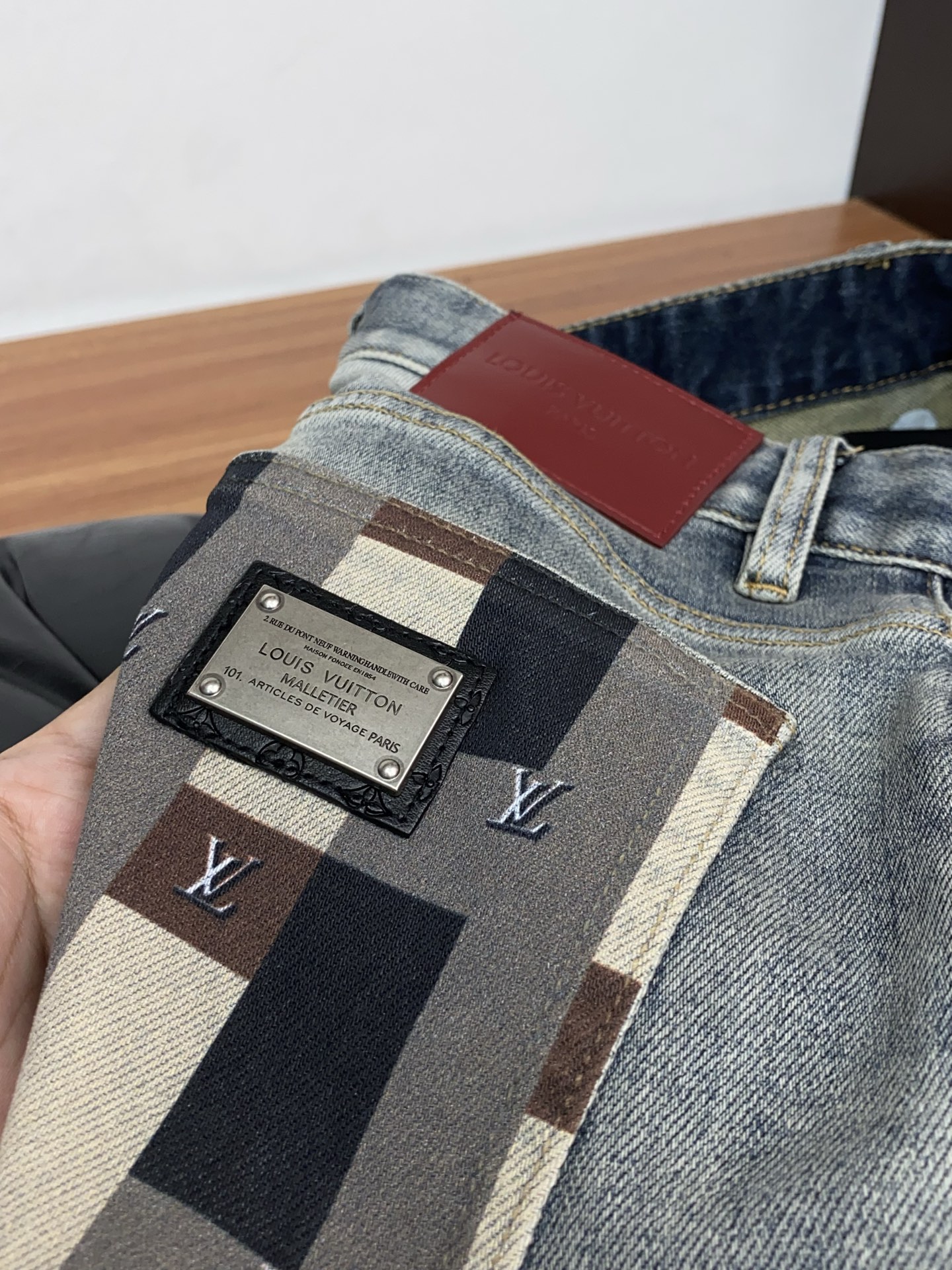 1v路易威登 26新款 市场独家订制进口丹宁牛仔面料 稀缺面料 超级舒服 工艺复杂四季款牛仔裤 针织牛从