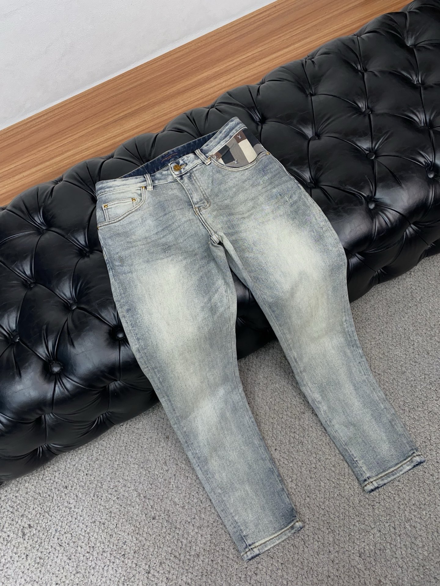 1v路易威登 26新款 市场独家订制进口丹宁牛仔面料 稀缺面料 超级舒服 工艺复杂四季款牛仔裤 针织牛从