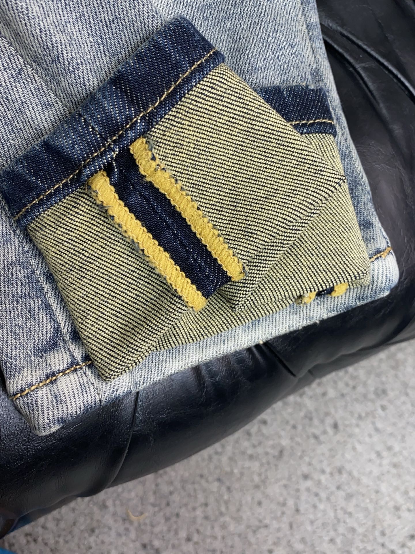 1v路易威登 26新款 市场独家订制进口丹宁牛仔面料 稀缺面料 超级舒服 工艺复杂四季款牛仔裤 针织牛从
