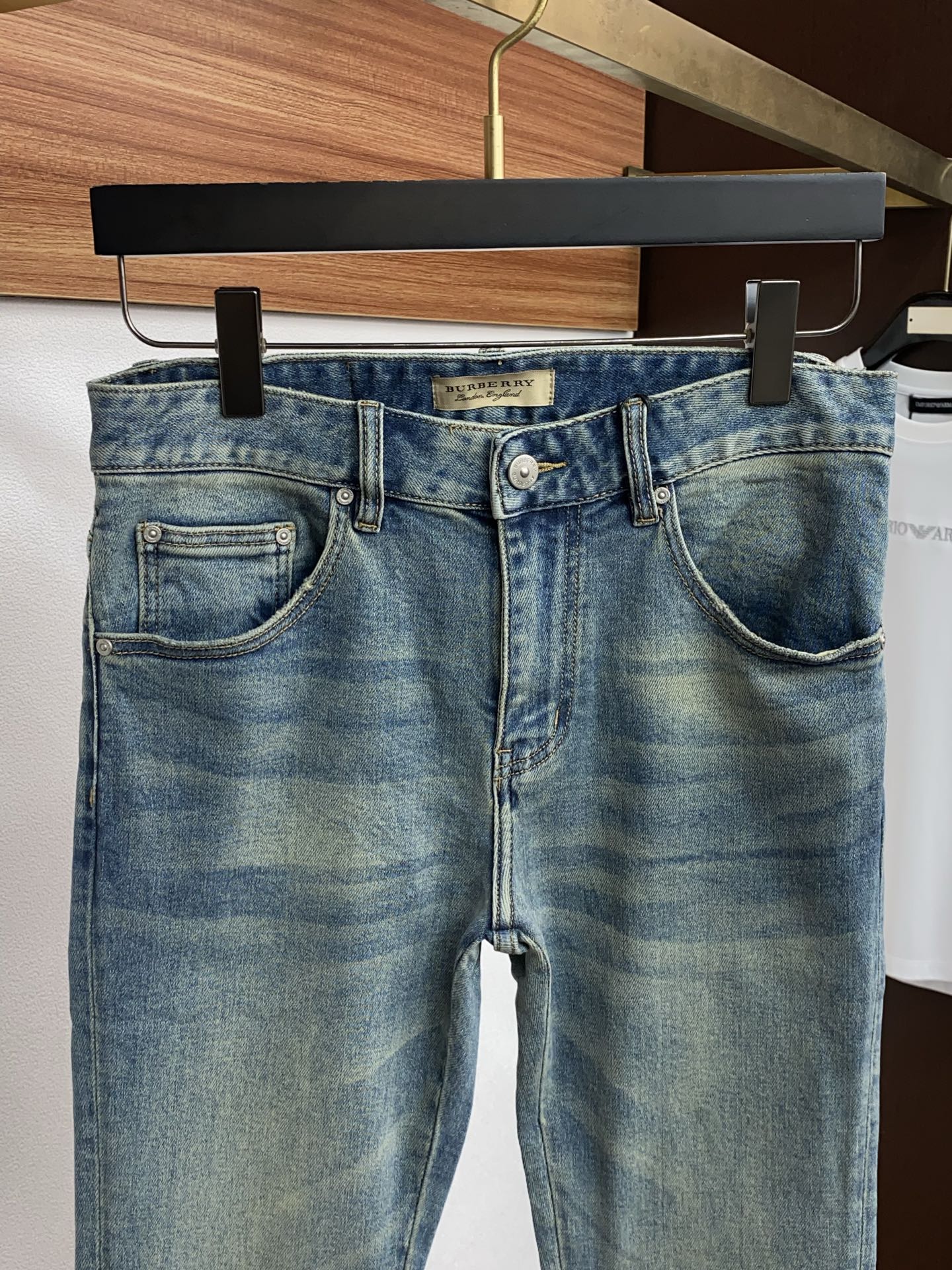 巴宝莉 26新款 市场独家订制进口丹宁牛仔面料 稀缺面料 超级舒服 工艺复杂四季款牛仔裤 针织牛从做旧 