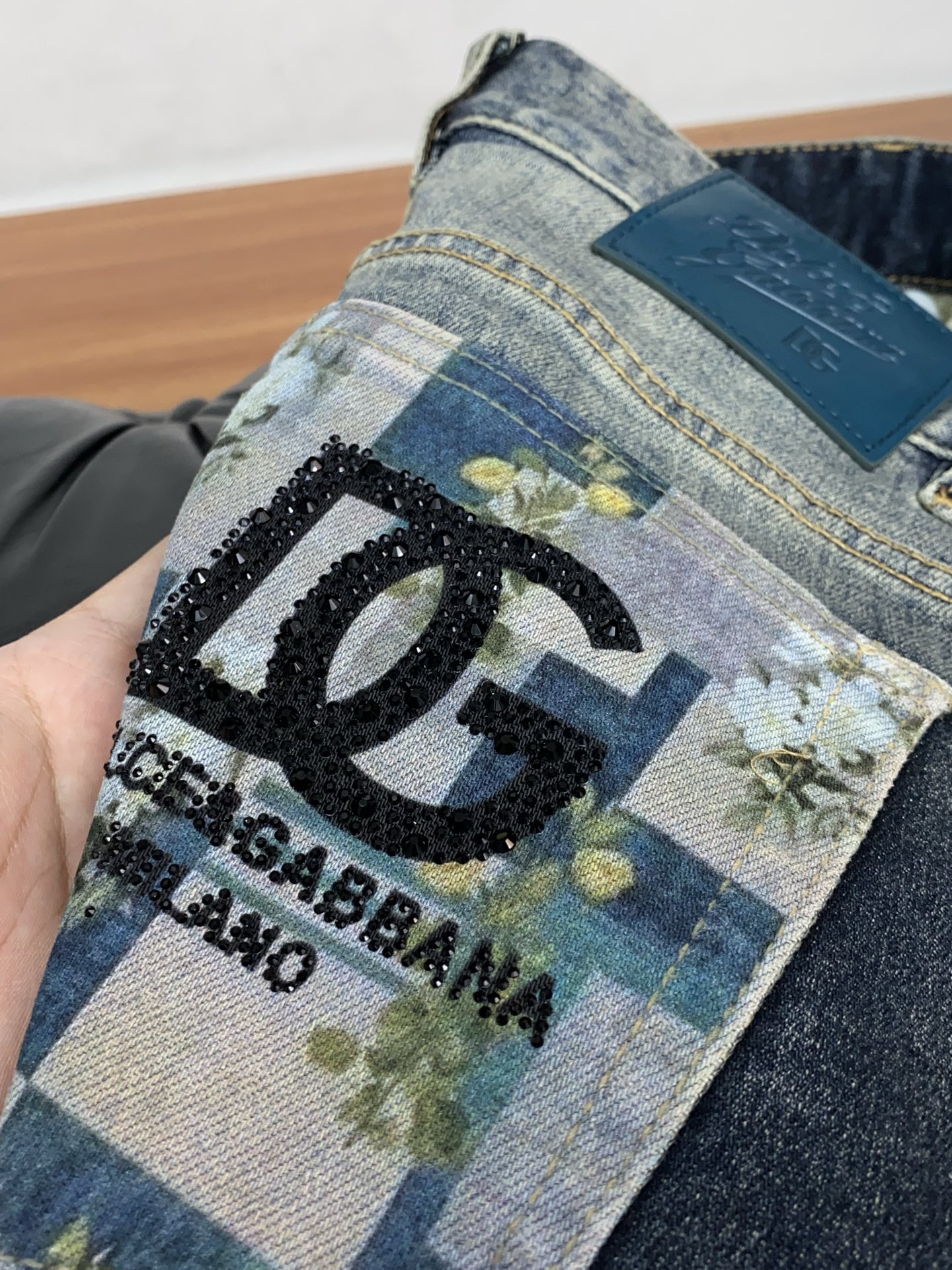 DG 26新款 市场独家订制进口丹宁牛仔面料 稀缺面料 超级舒服 工艺复杂四季款牛仔裤 针织牛从做旧 独