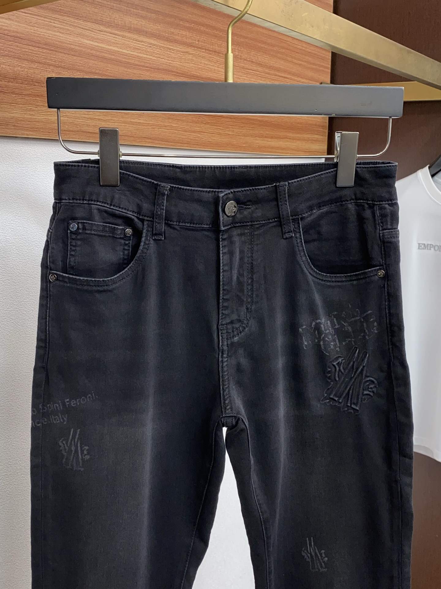 蒙口 高端定制、2026早春最新款牛仔裤 柜台同步发售 原版定制复刻 客供五金辅料 原单品质 进口牛仔面