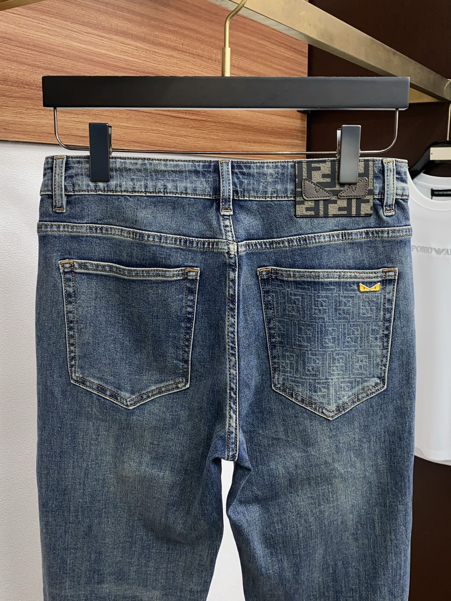 芬迪 高端定制、2026早春最新款牛仔裤 柜台同步发售 原版定制复刻 客供五金辅料 原单品质 进口牛仔面