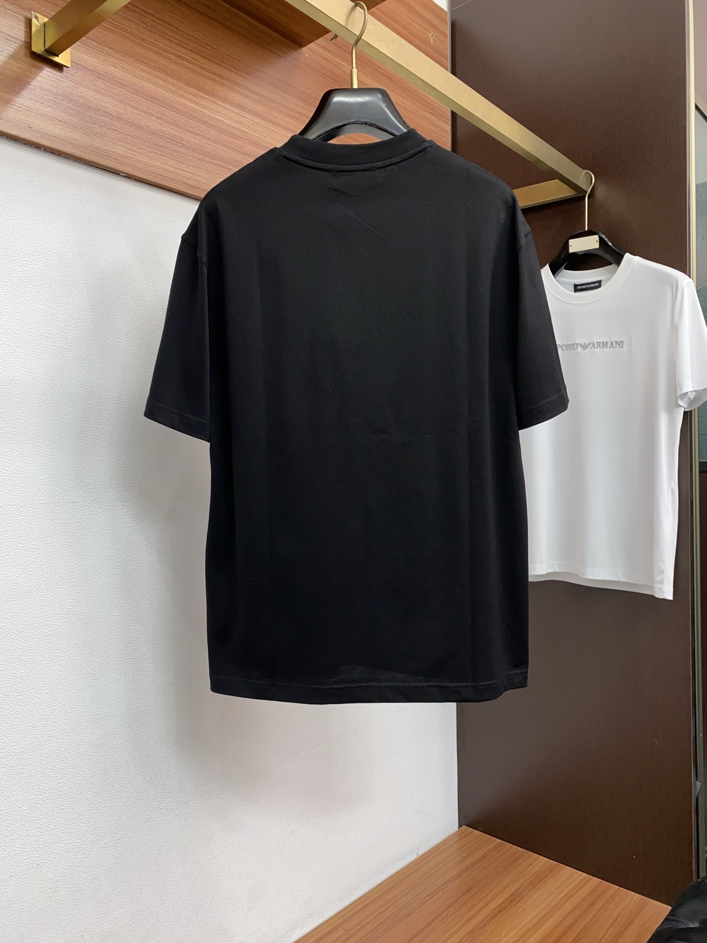 芬迪 26SS春夏新款 纯棉质圆领短袖 男士基础款专柜短袖T恤衫！贸易公司渠道稀出，同步官网发售！基础T