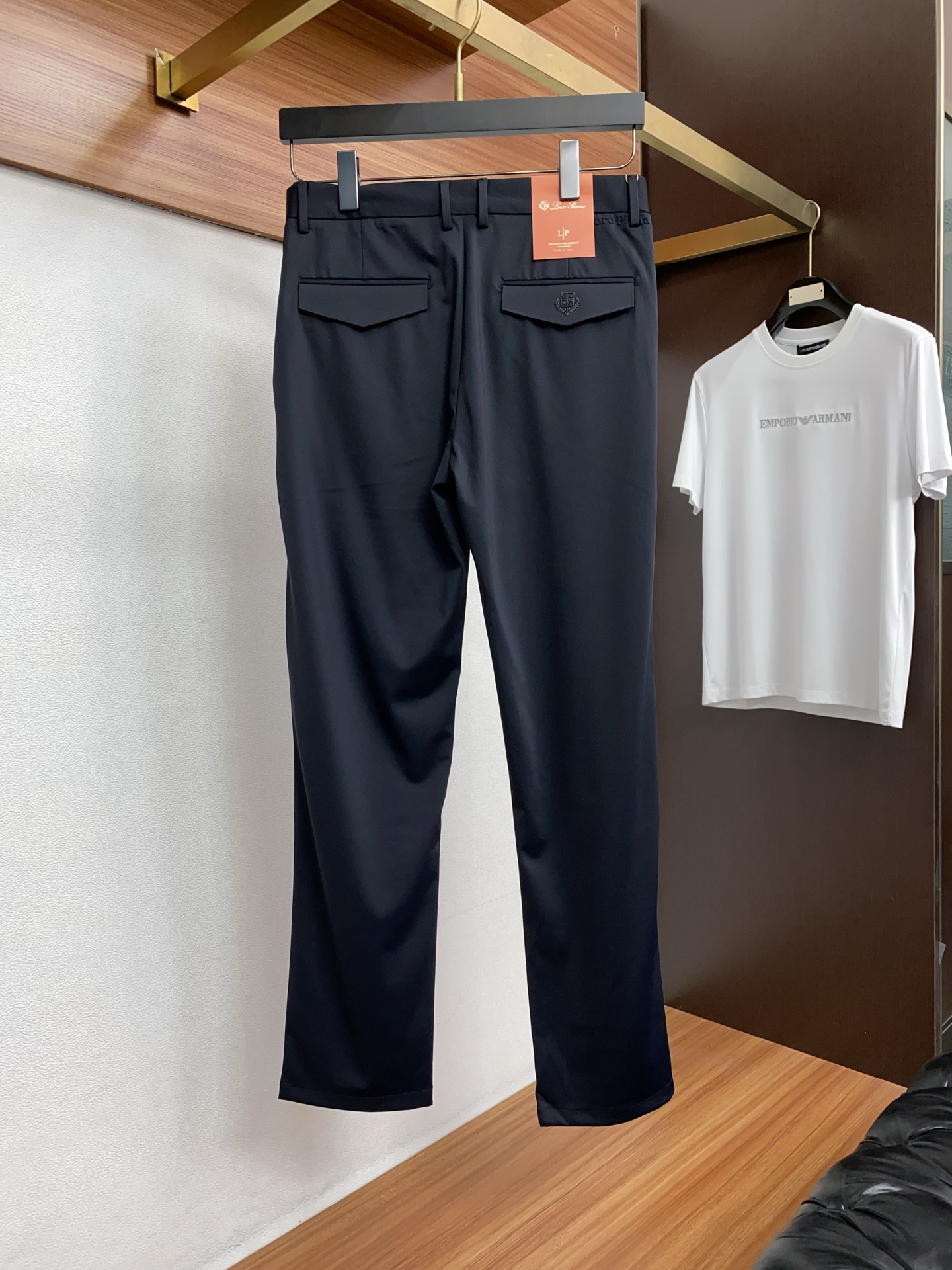 loro Piana 诺悠翩雅 26早春 新品 原单男士西装休闲西裤 每季必出的类型，无需质疑的热卖王牌