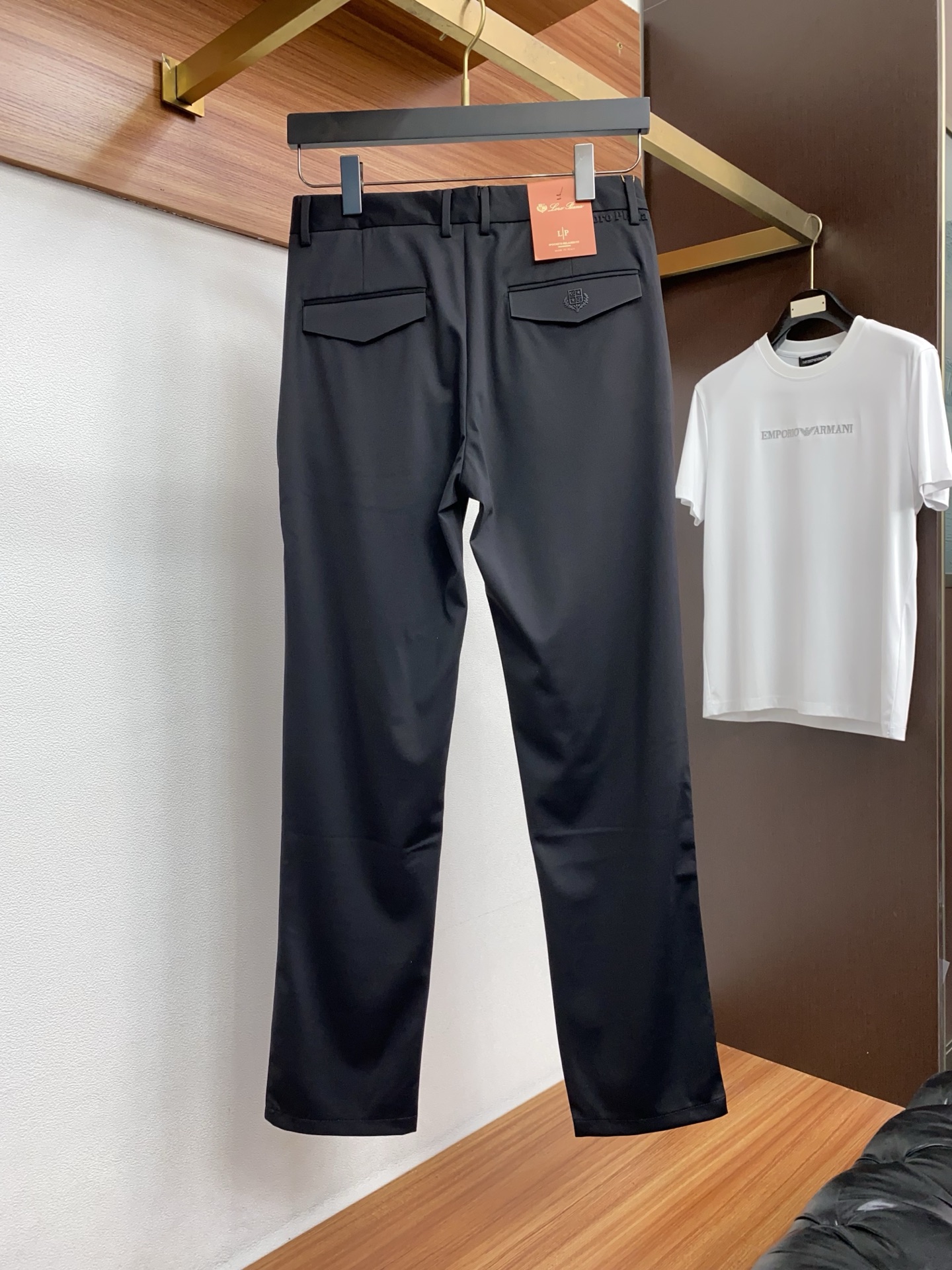 loro Piana 诺悠翩雅 26早春 新品 原单男士休闲西裤 每季必出的类型，无需质疑的热卖王牌单品