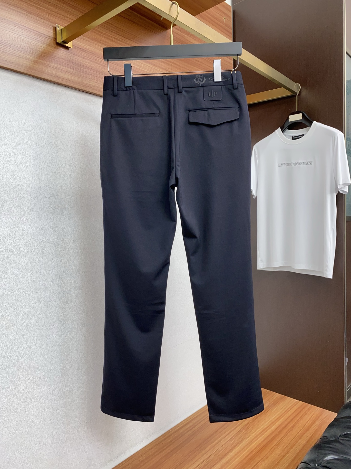 loro Piana 诺悠翩雅 26早春 新品 原单男士西装休闲西裤 每季必出的类型，无需质疑的热卖王牌