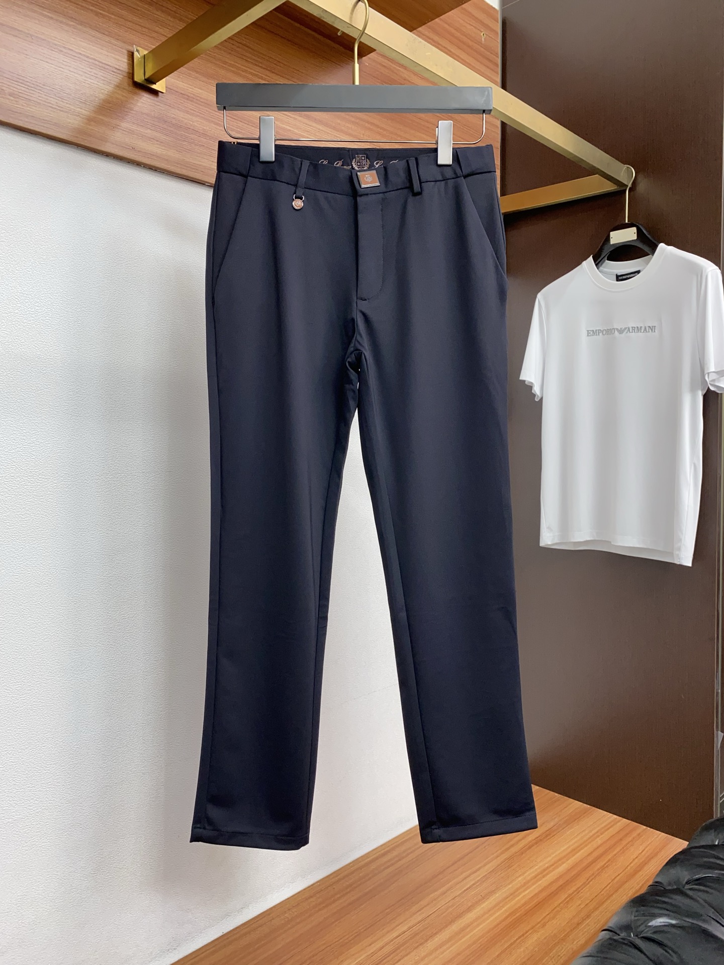 loro Piana 诺悠翩雅 26早春 新品 原单男士西装休闲西裤 每季必出的类型，无需质疑的热卖王牌