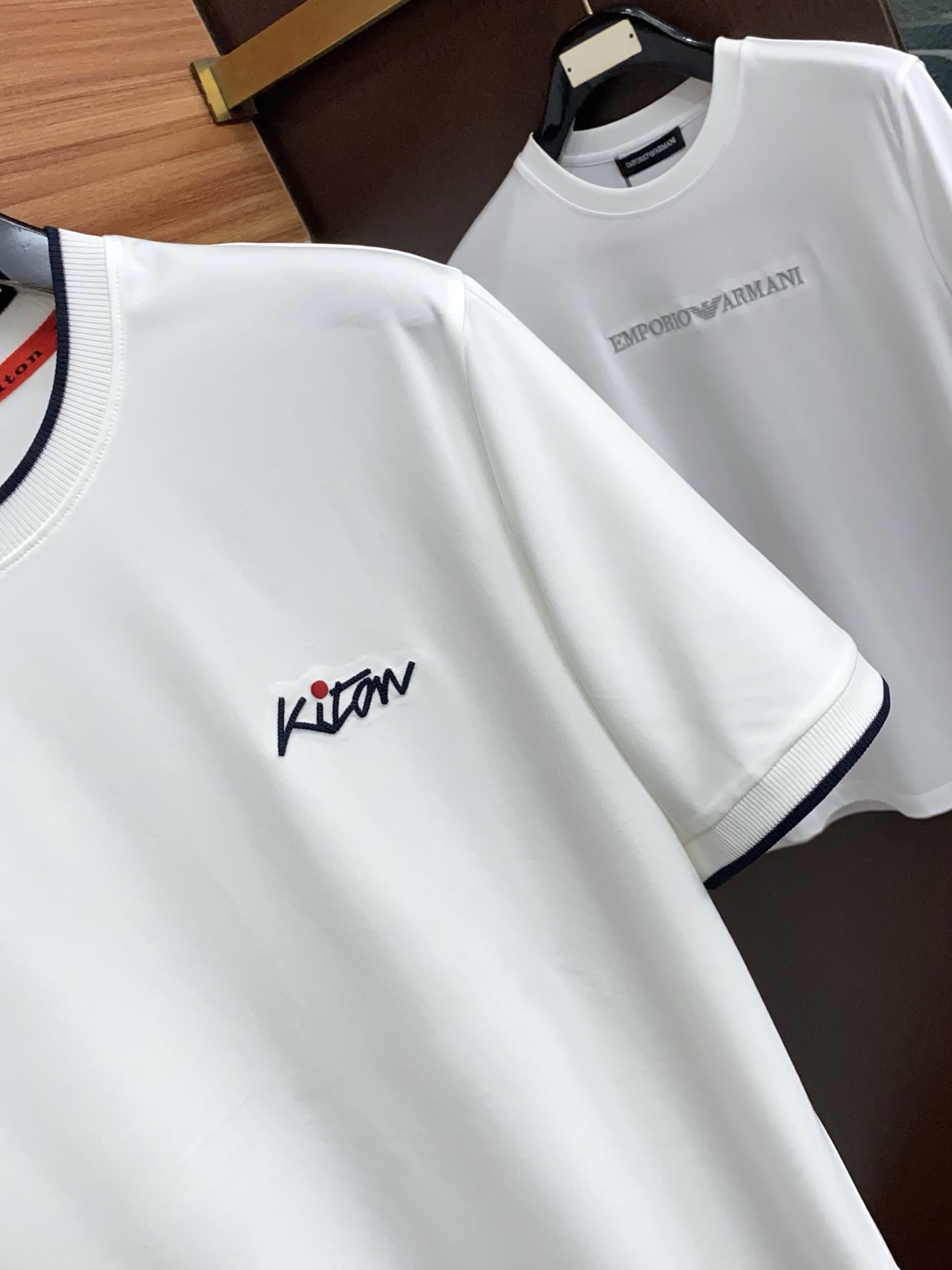 kiton 高级定制 2026新款短袖 百搭款式 任何人都可以轻松驾驭 面料全订制工艺 高定一等品丝光棉