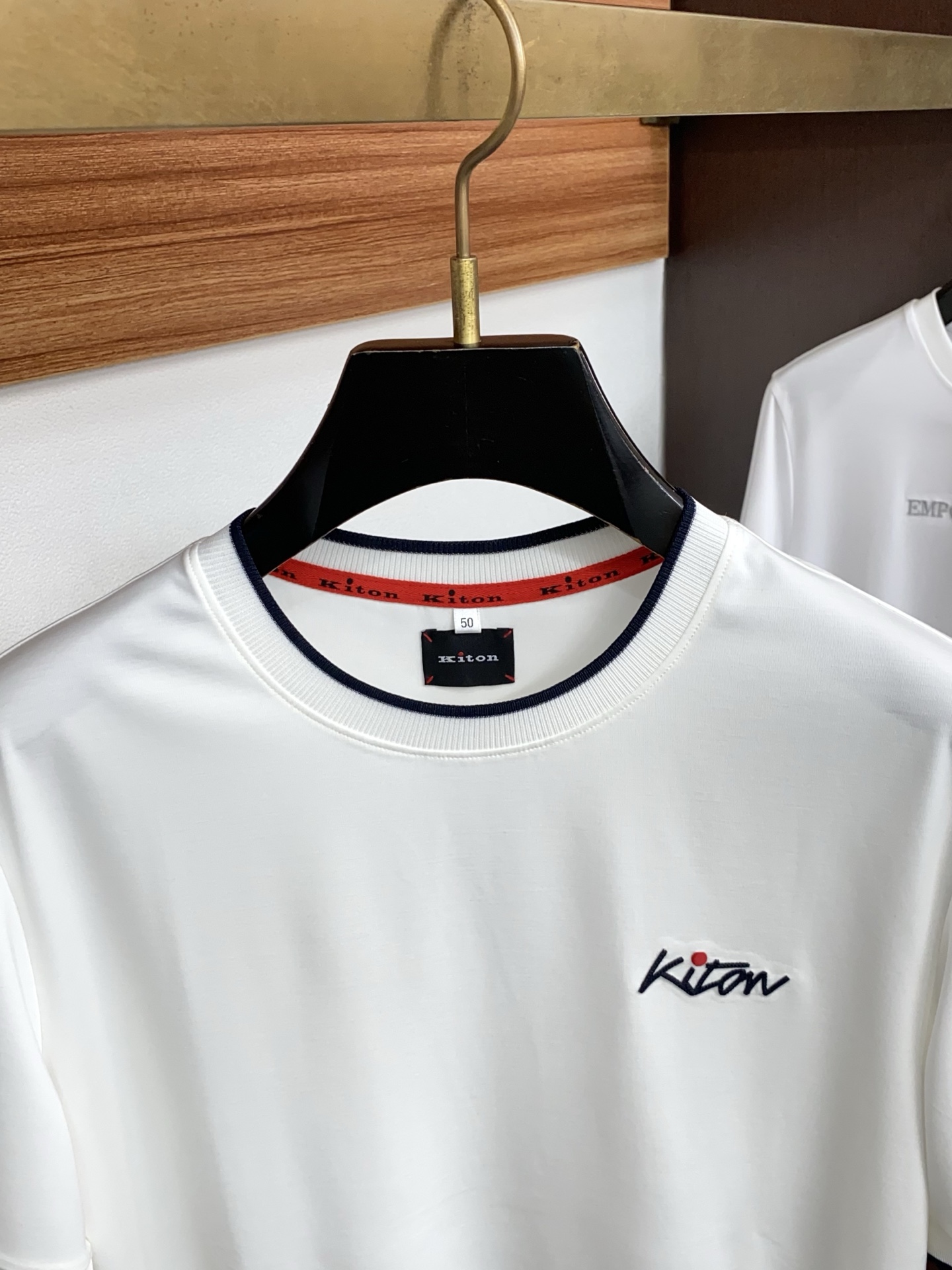 kiton 高级定制 2026新款短袖 百搭款式 任何人都可以轻松驾驭 面料全订制工艺 高定一等品丝光棉