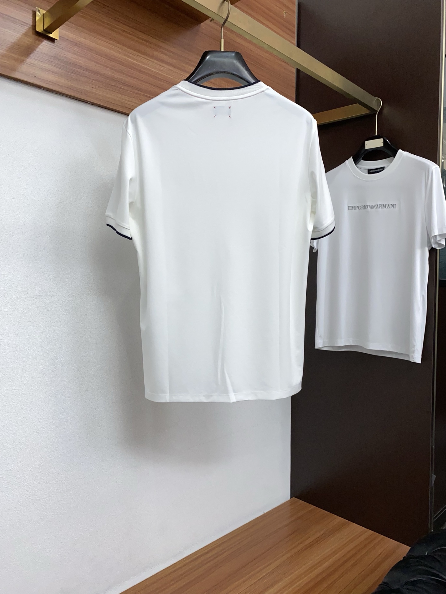 kiton 高级定制 2026新款短袖 百搭款式 任何人都可以轻松驾驭 面料全订制工艺 高定一等品丝光棉