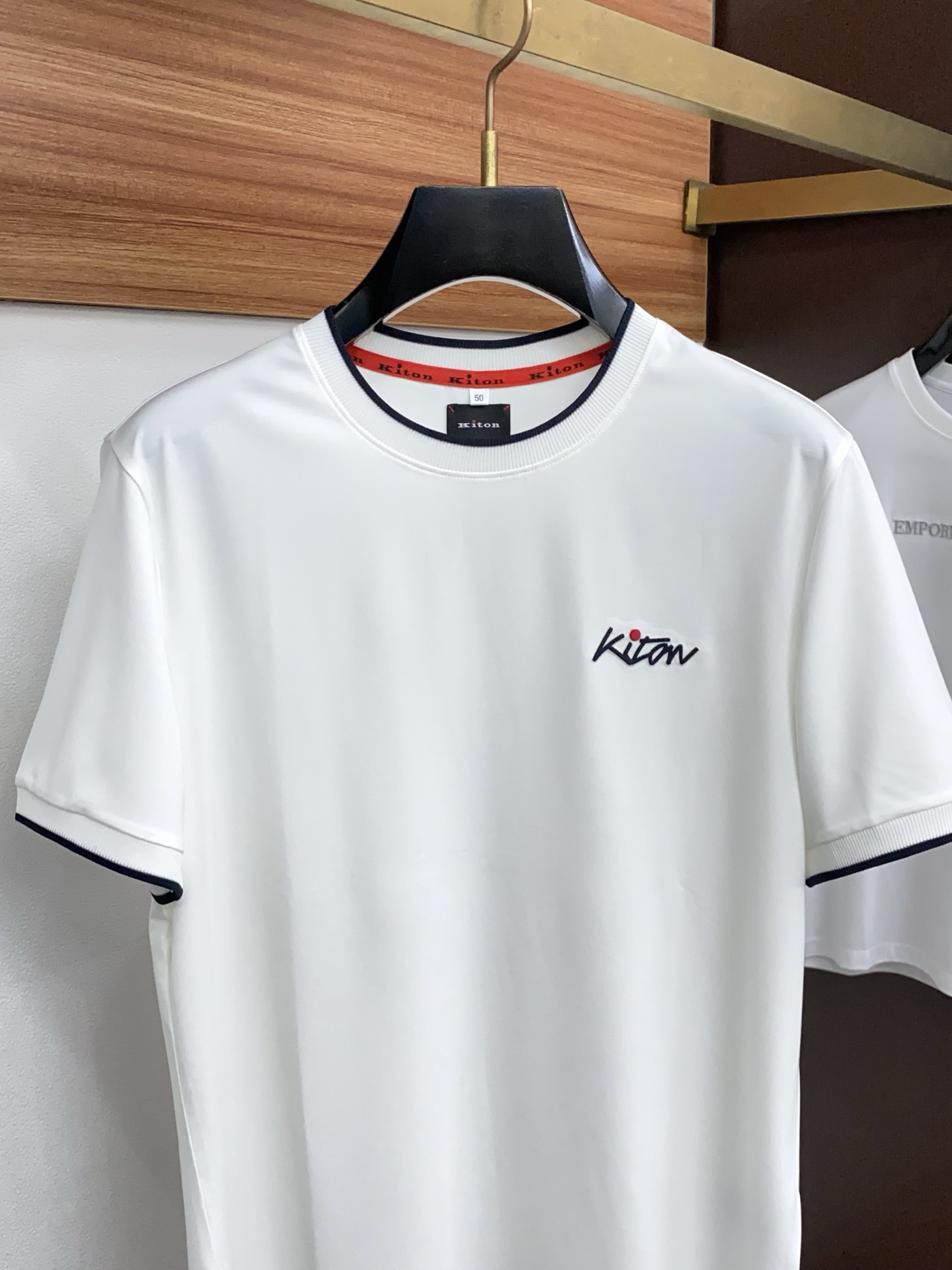 kiton 高级定制 2026新款短袖 百搭款式 任何人都可以轻松驾驭 面料全订制工艺 高定一等品丝光棉