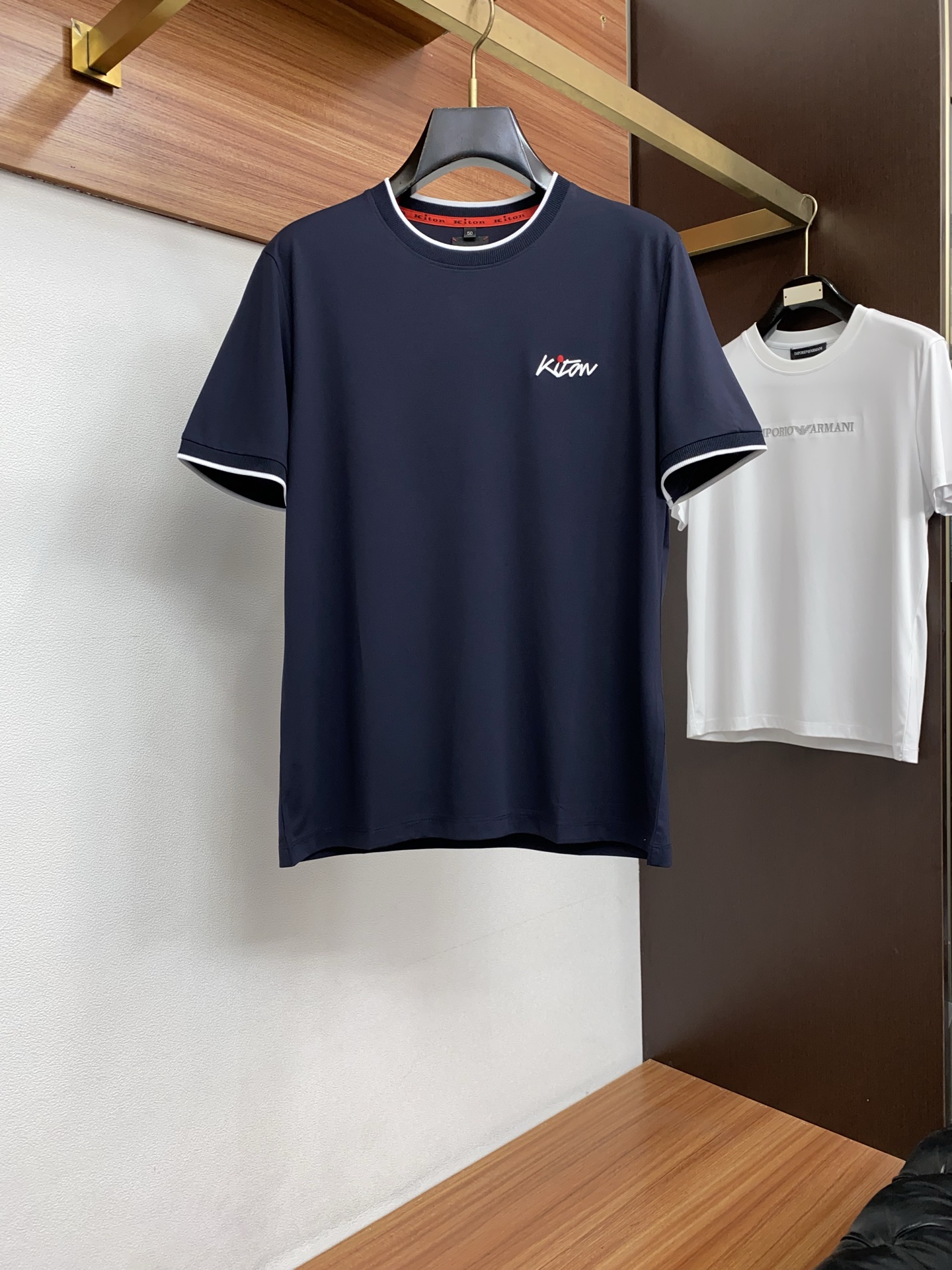 kiton 高级定制 2026新款短袖 百搭款式 任何人都可以轻松驾驭 面料全订制工艺 高定一等品丝光棉