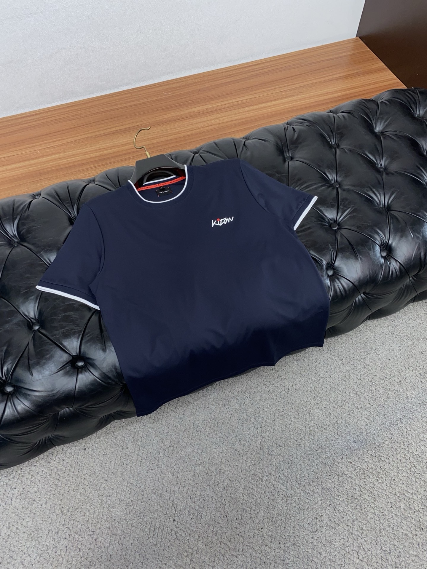 kiton 高级定制 2026新款短袖 百搭款式 任何人都可以轻松驾驭 面料全订制工艺 高定一等品丝光棉