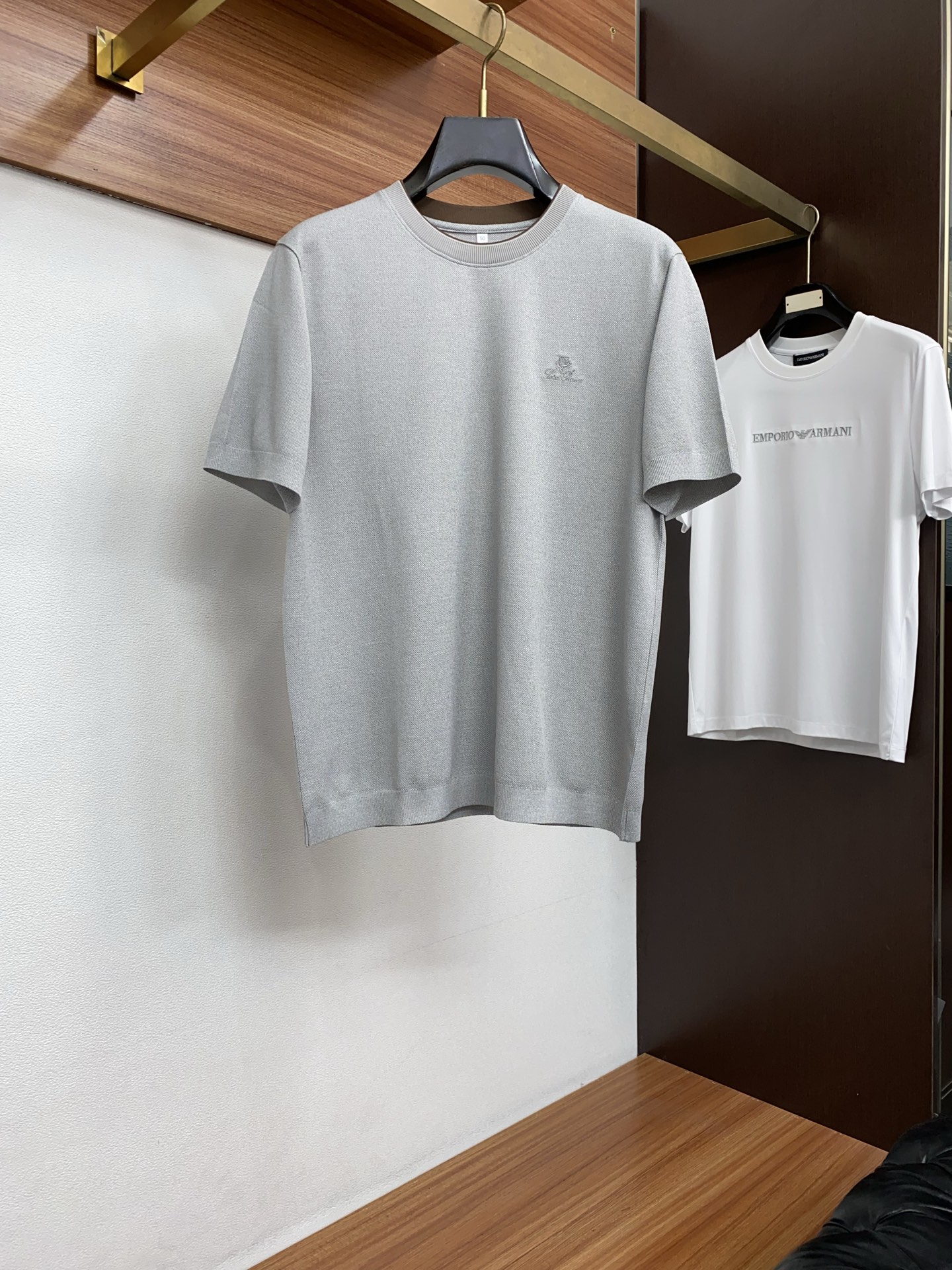 로로피아나 남성 반팔 26SS 48053