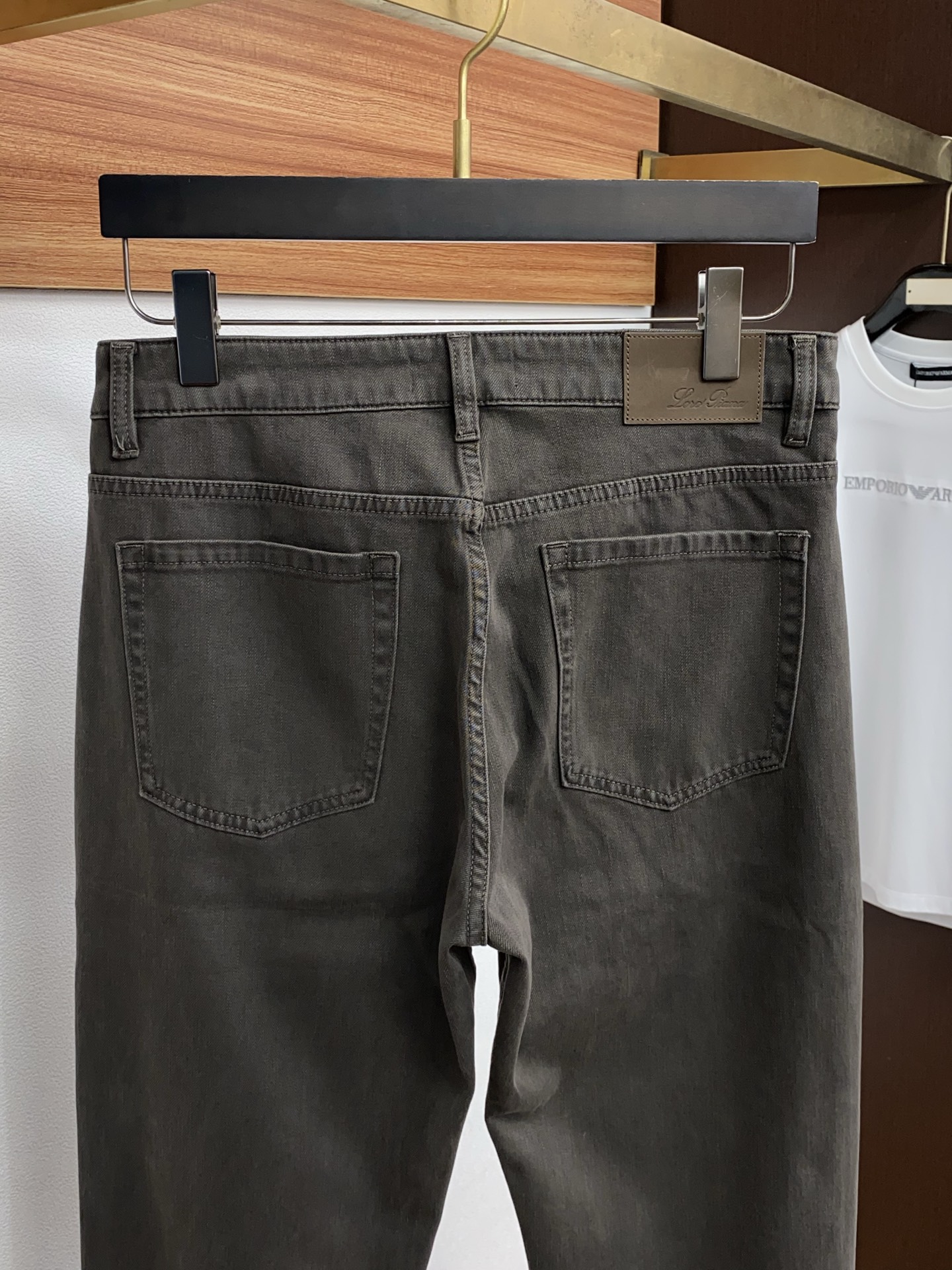 loro Piana 诺悠翩雅 高端定制、2026早春最新款老钱风牛仔裤 柜台同步发售 原版定制复刻 客