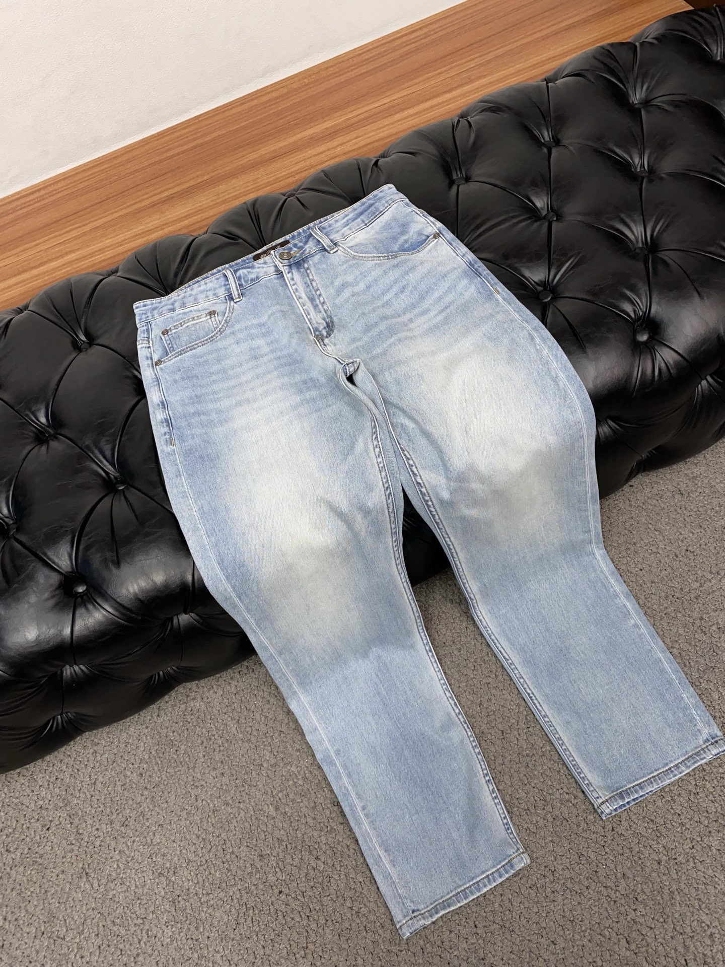 Loro Piana 诺悠翩雅 高端定制、2026早春最新款老钱风牛仔裤 柜台同步发售 原版定制复刻 客