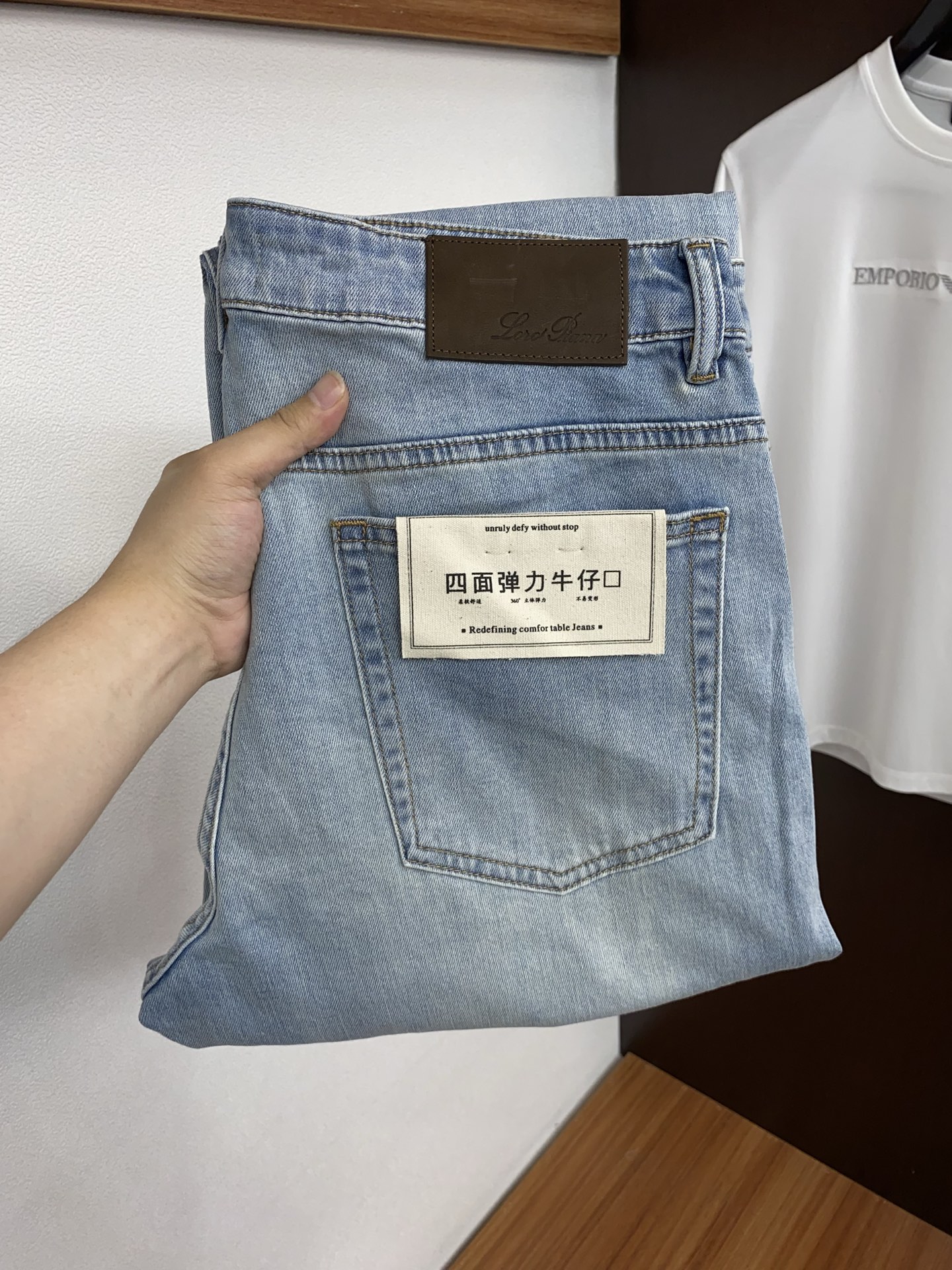 Loro Piana 诺悠翩雅 高端定制、2026早春最新款老钱风牛仔裤 柜台同步发售 原版定制复刻 客