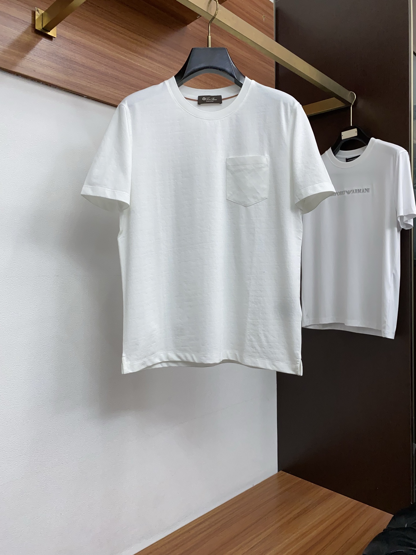 loro Piana 诺悠翩雅 高级定制 2026新款短袖 百搭款式 任何人都可以轻松驾驭 面料全订制工