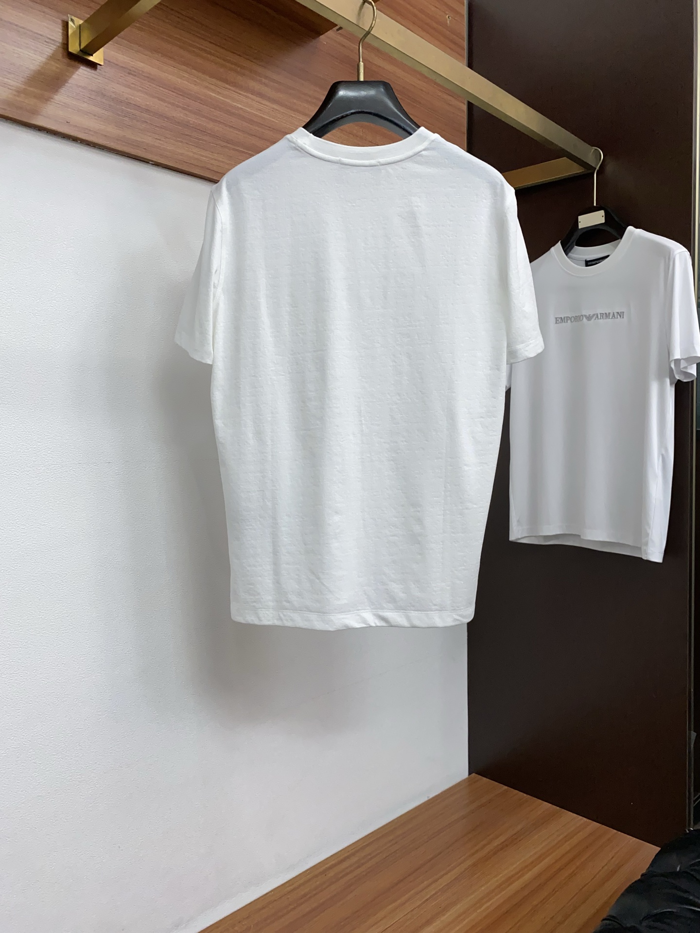 loro Piana 诺悠翩雅 高级定制 2026新款短袖 百搭款式 任何人都可以轻松驾驭 面料全订制工
