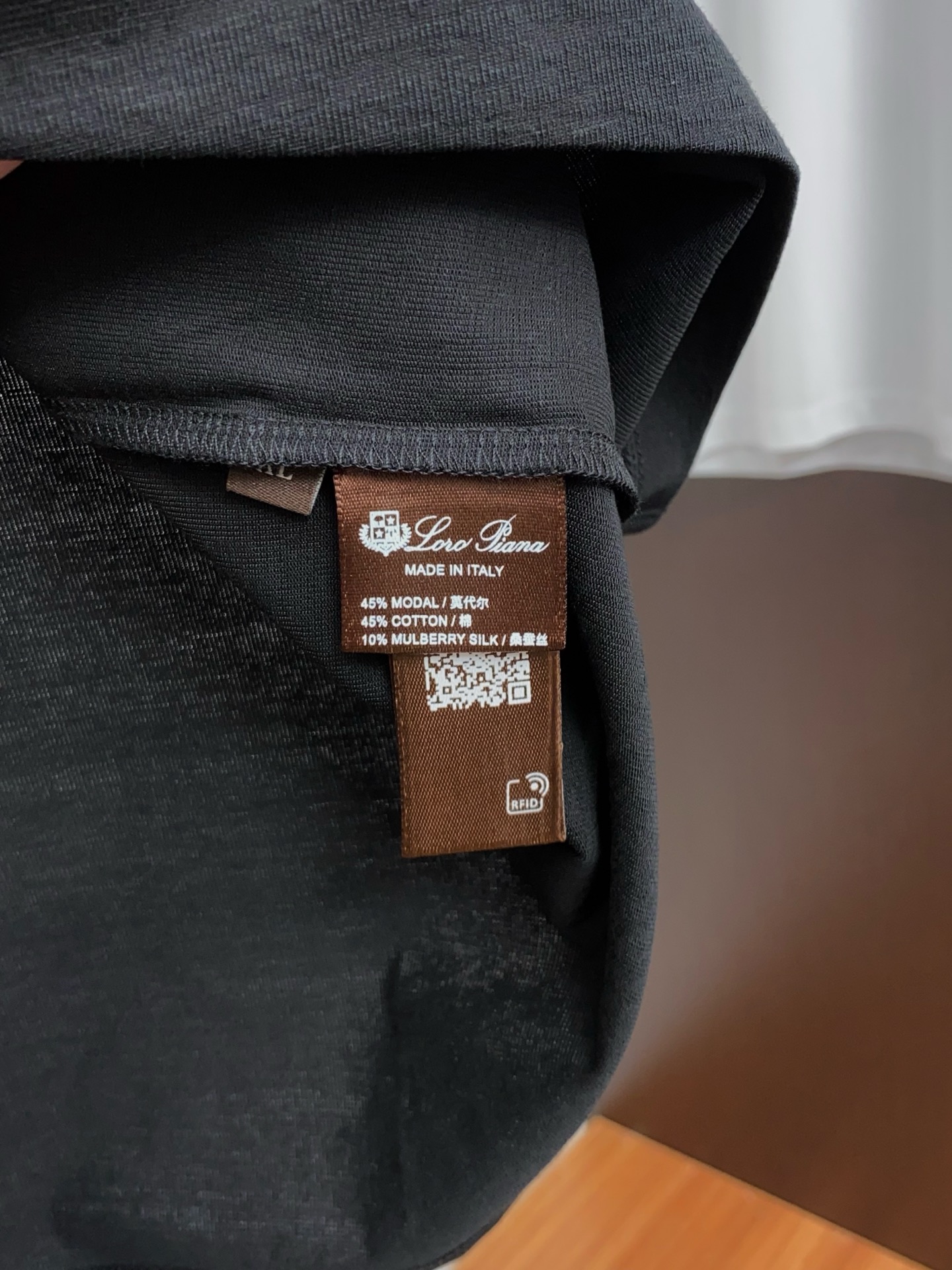 loro Piana 诺悠翩雅 高级定制 2026新款短袖 百搭款式 任何人都可以轻松驾驭 面料全订制工