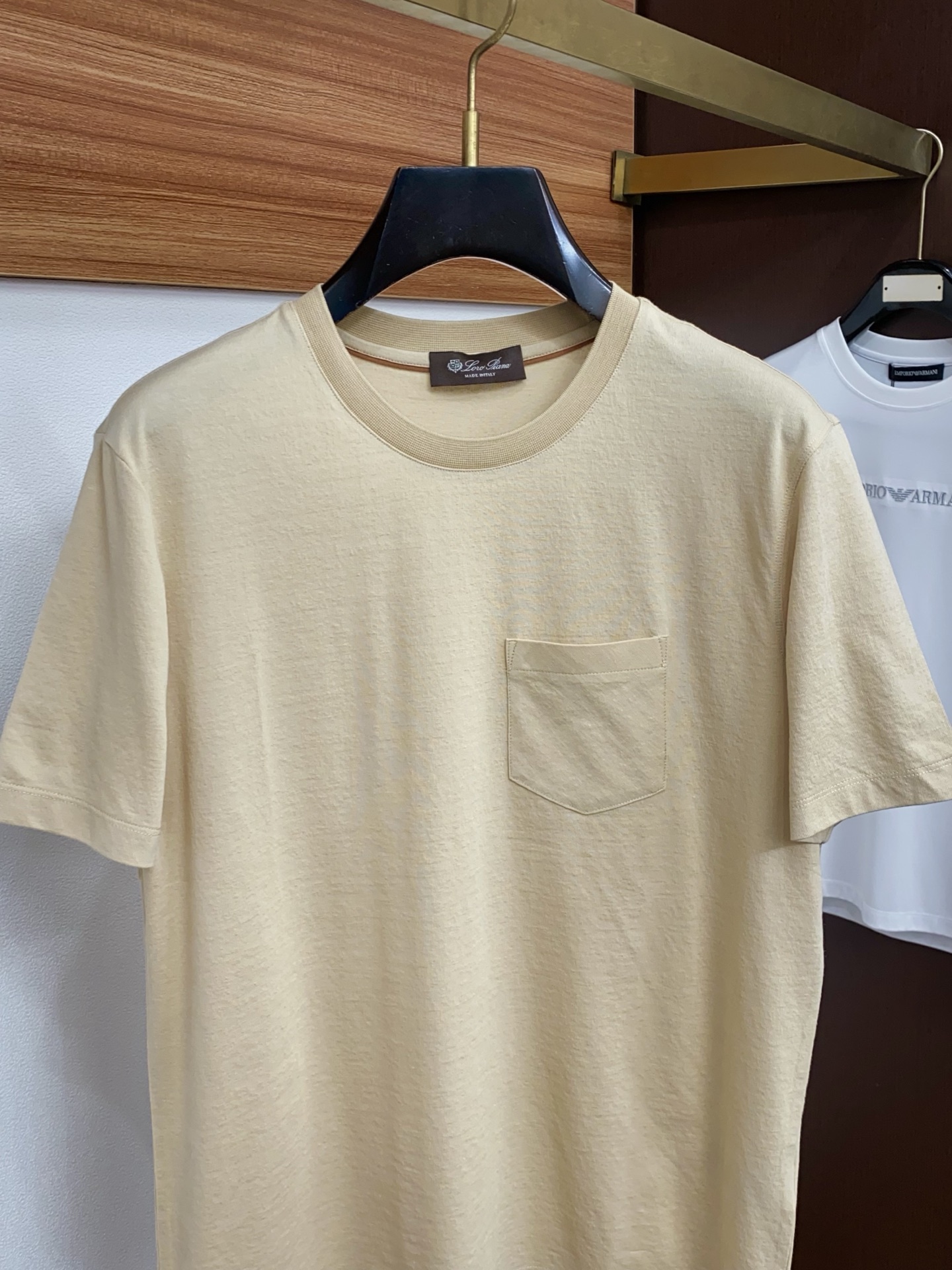 loro Piana 诺悠翩雅 高级定制 2026新款短袖 百搭款式 任何人都可以轻松驾驭 面料全订制工